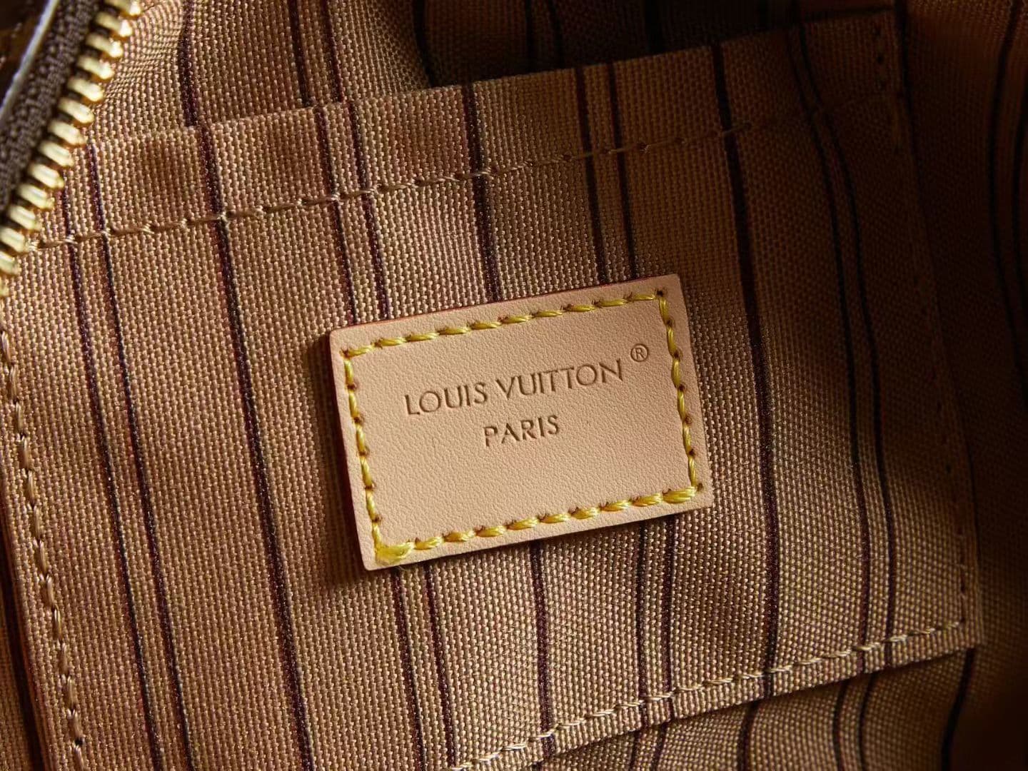 Louis Vuitton Bag M47031