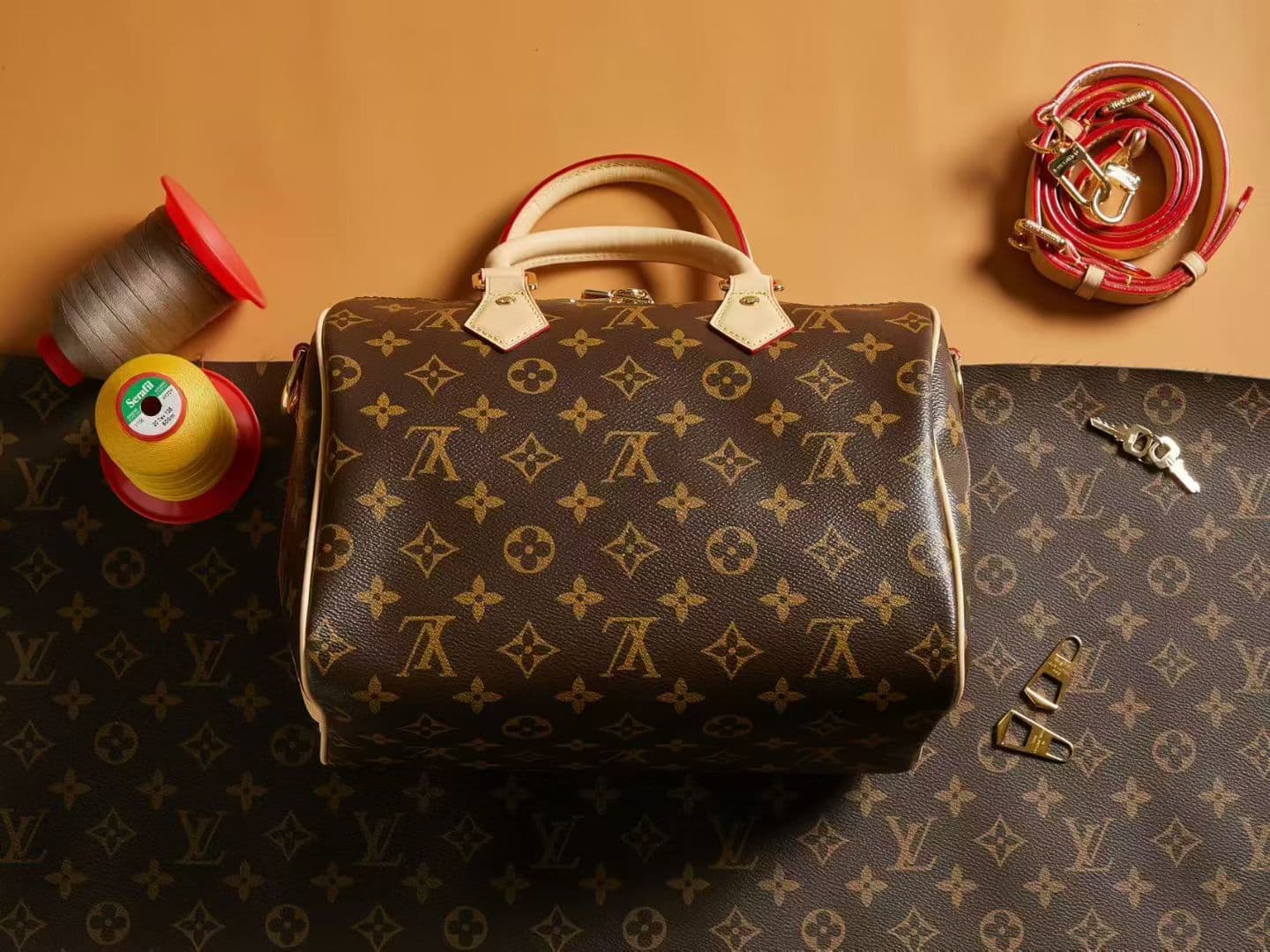 Louis Vuitton Shoulder Bag M41113