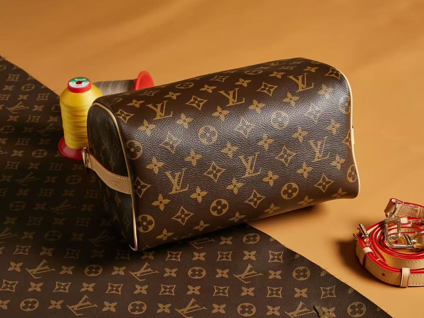 Louis Vuitton Shoulder Bag M41113