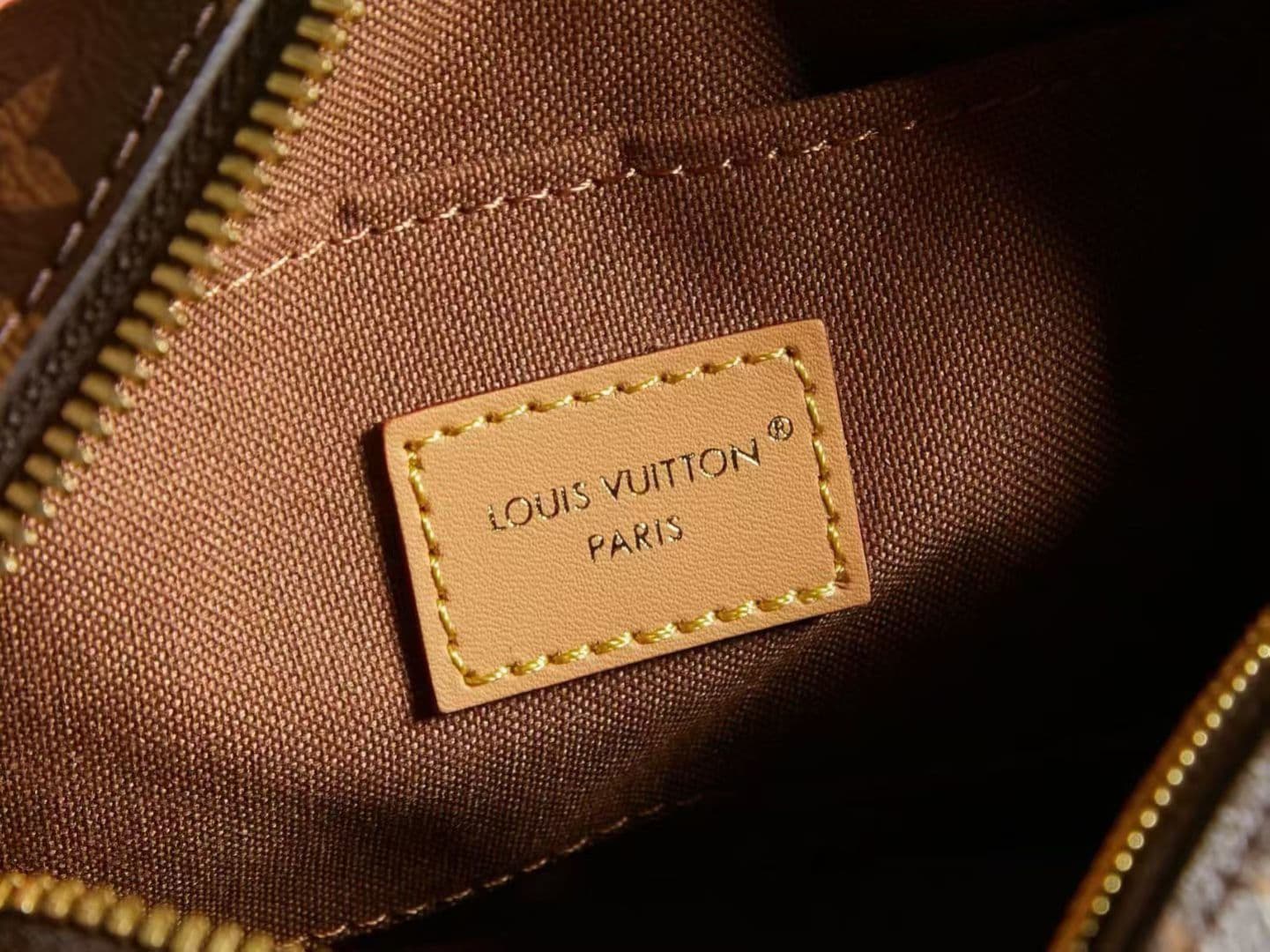 Louis Vuitton Cream Mini Product M14729