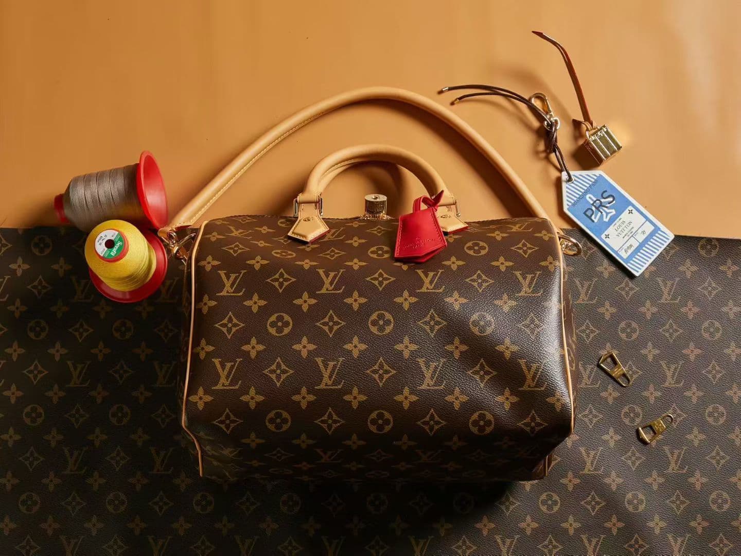 Louis Vuitton Cream Bag M41112