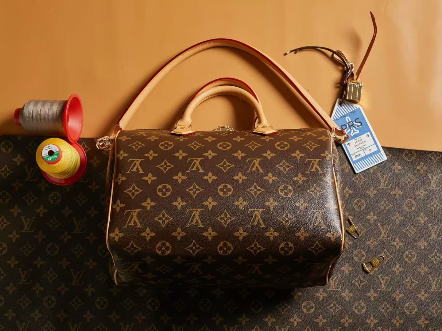 Louis Vuitton Cream Bag M41112