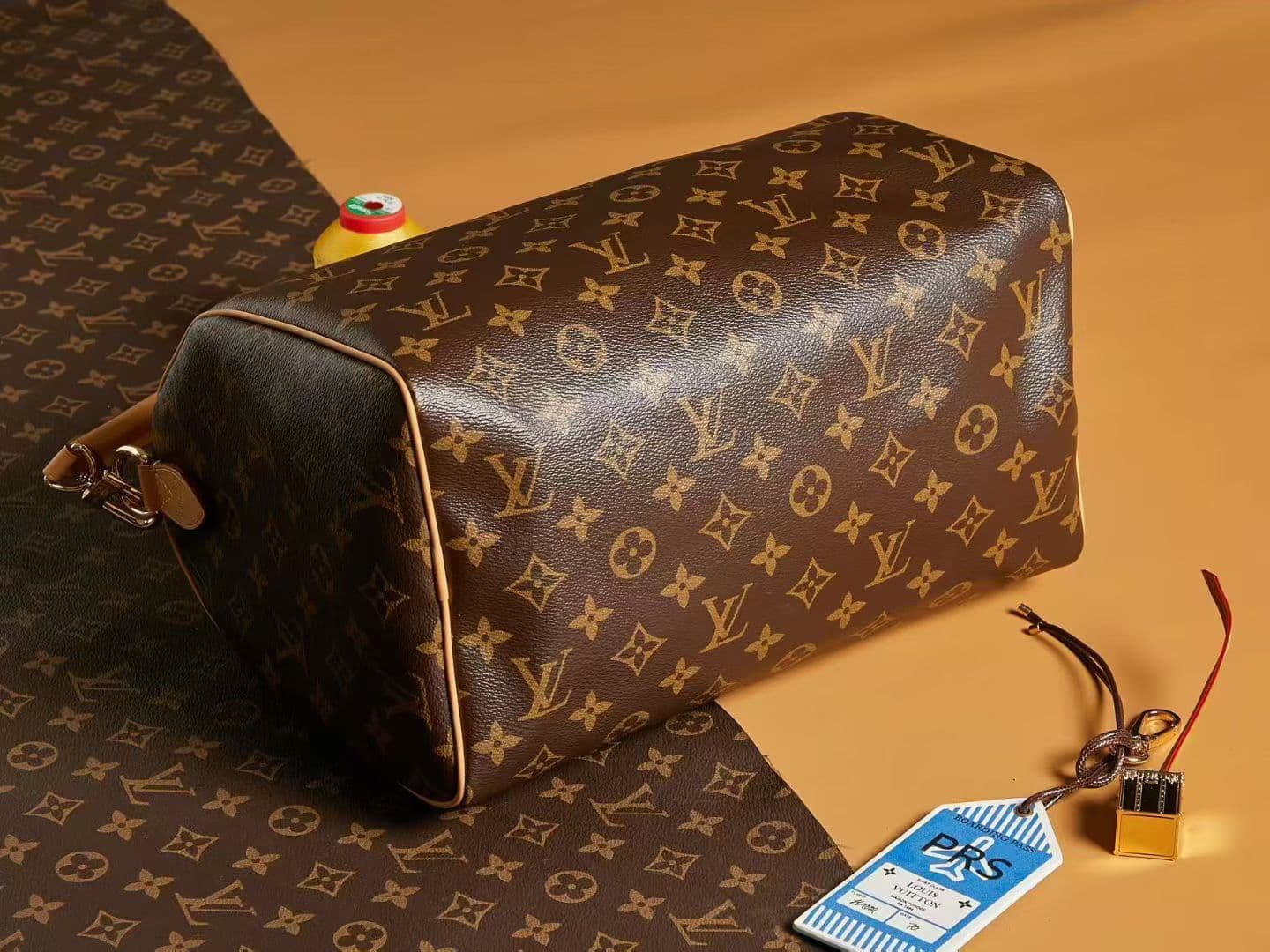 Louis Vuitton Cream Bag M41112