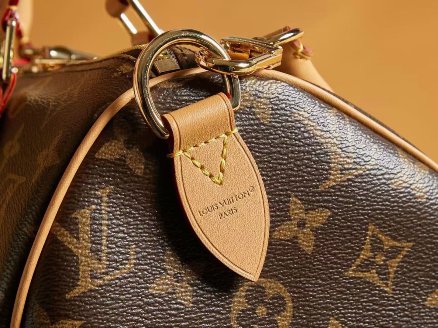 Louis Vuitton Cream Bag M41112