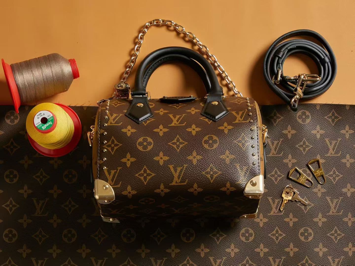 Louis Vuitton Gold Bag M13146