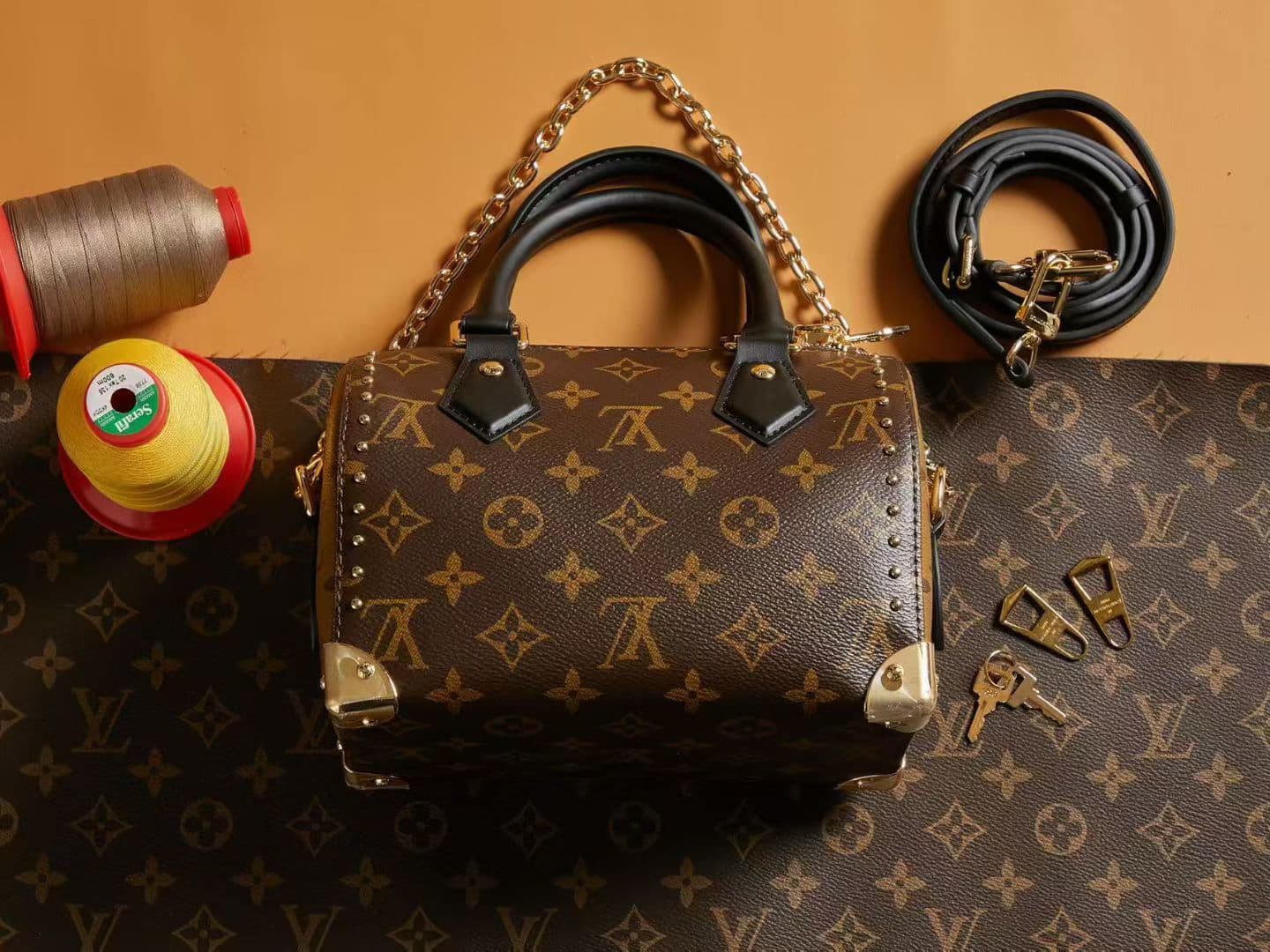 Louis Vuitton Crossbody Bag M13146