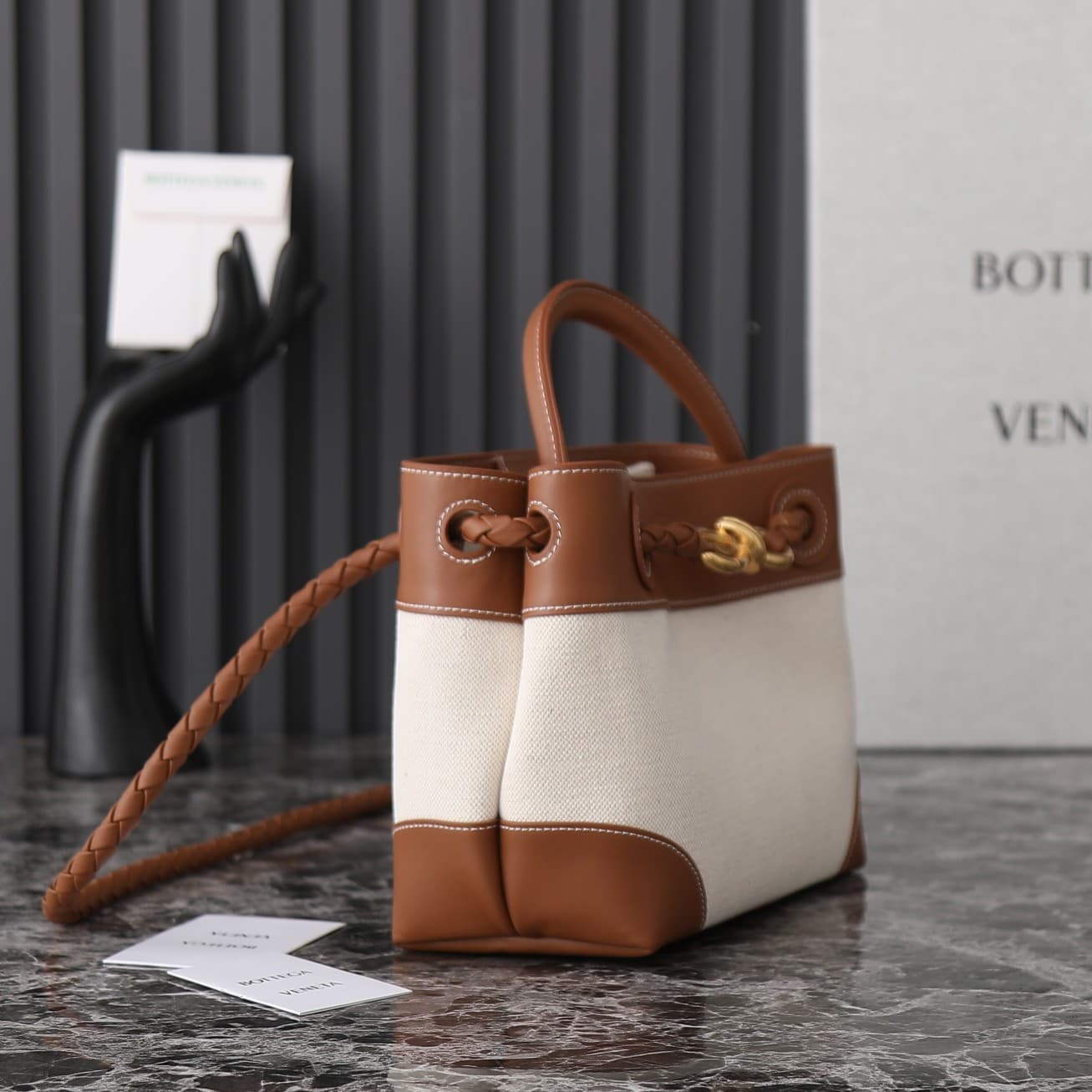 Bottega Veneta Product 80841