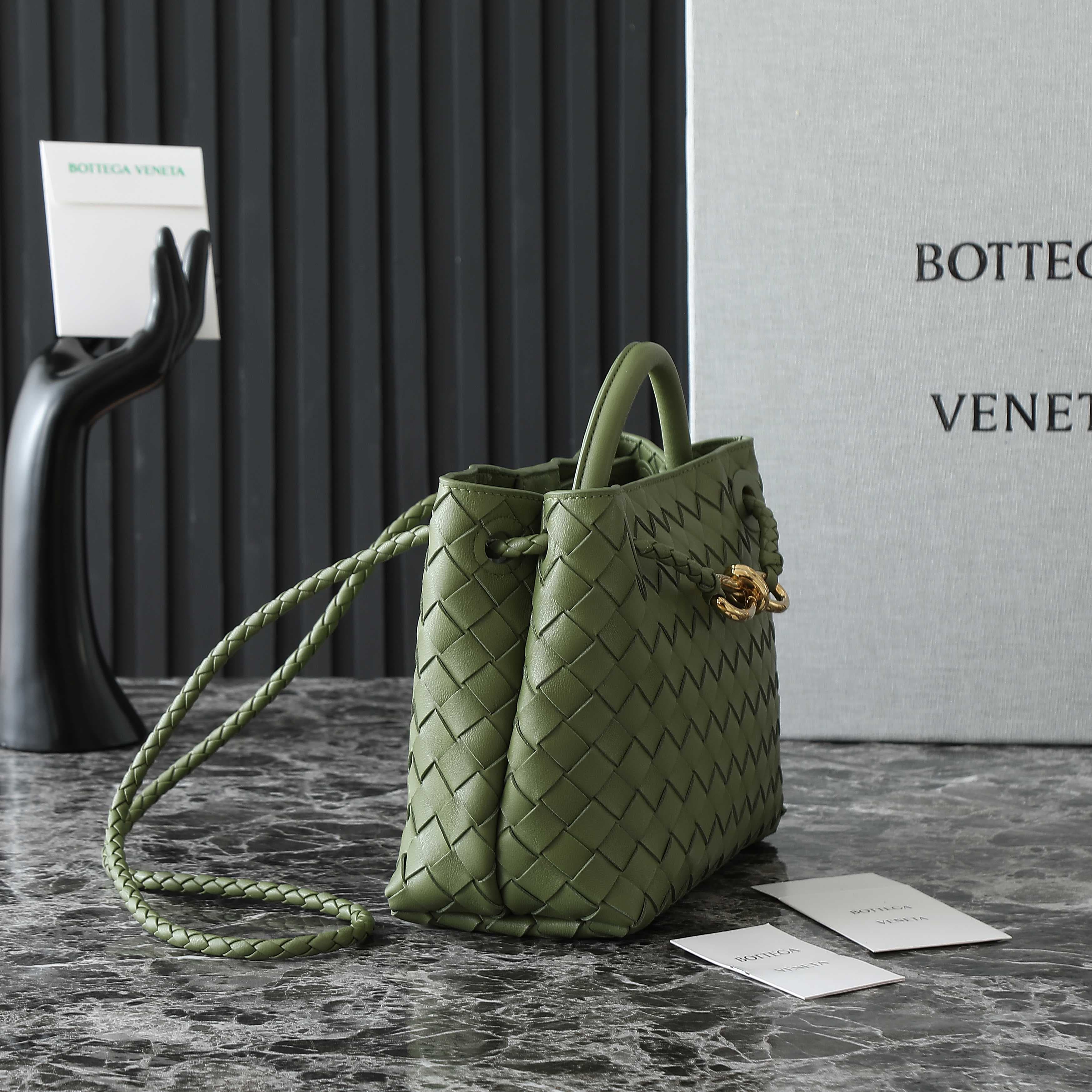 Bottega Veneta Cream Bag