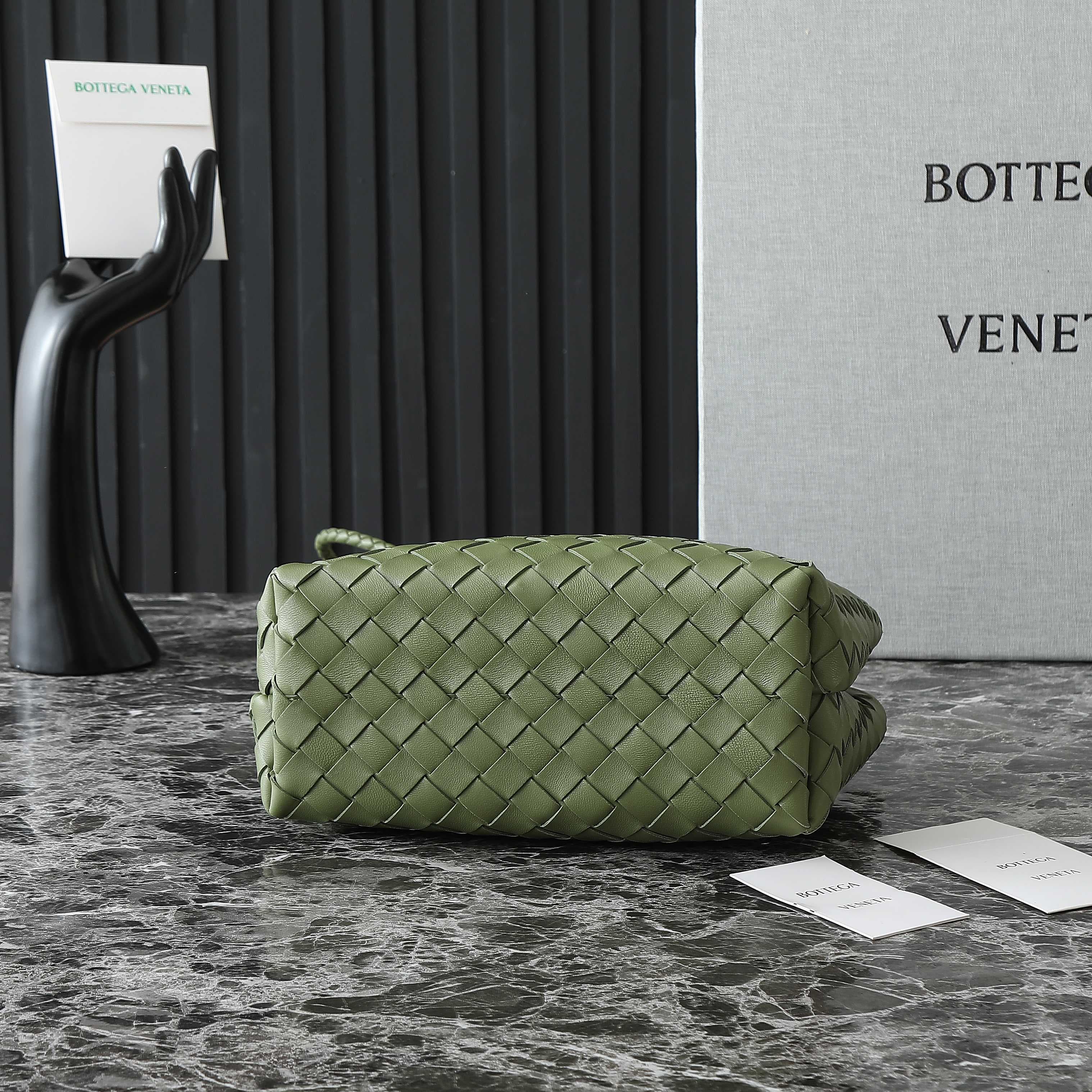 Bottega Veneta Cream Bag