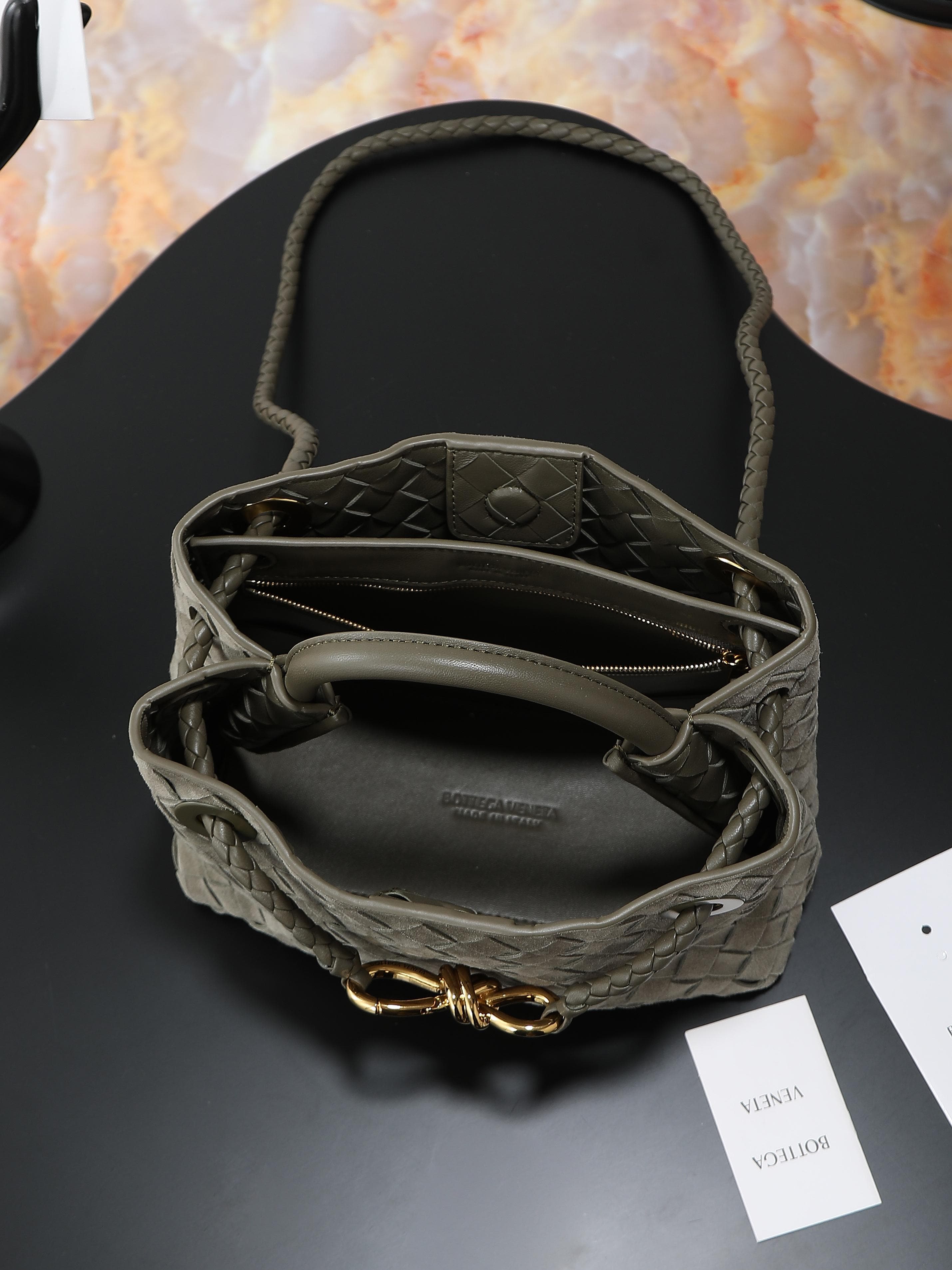 Bottega Veneta Purple Bag 80841