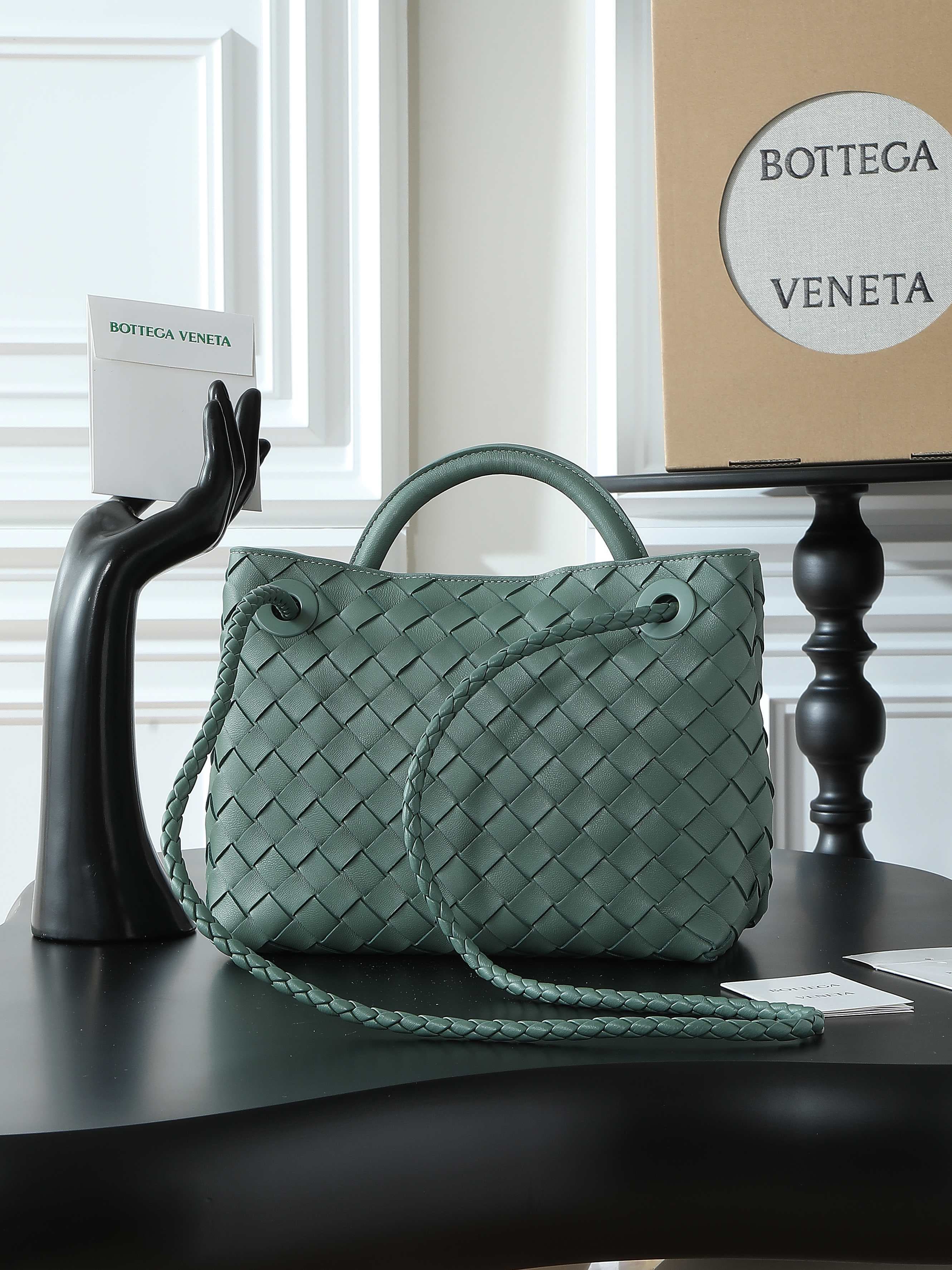 Bottega Veneta Cream Bag