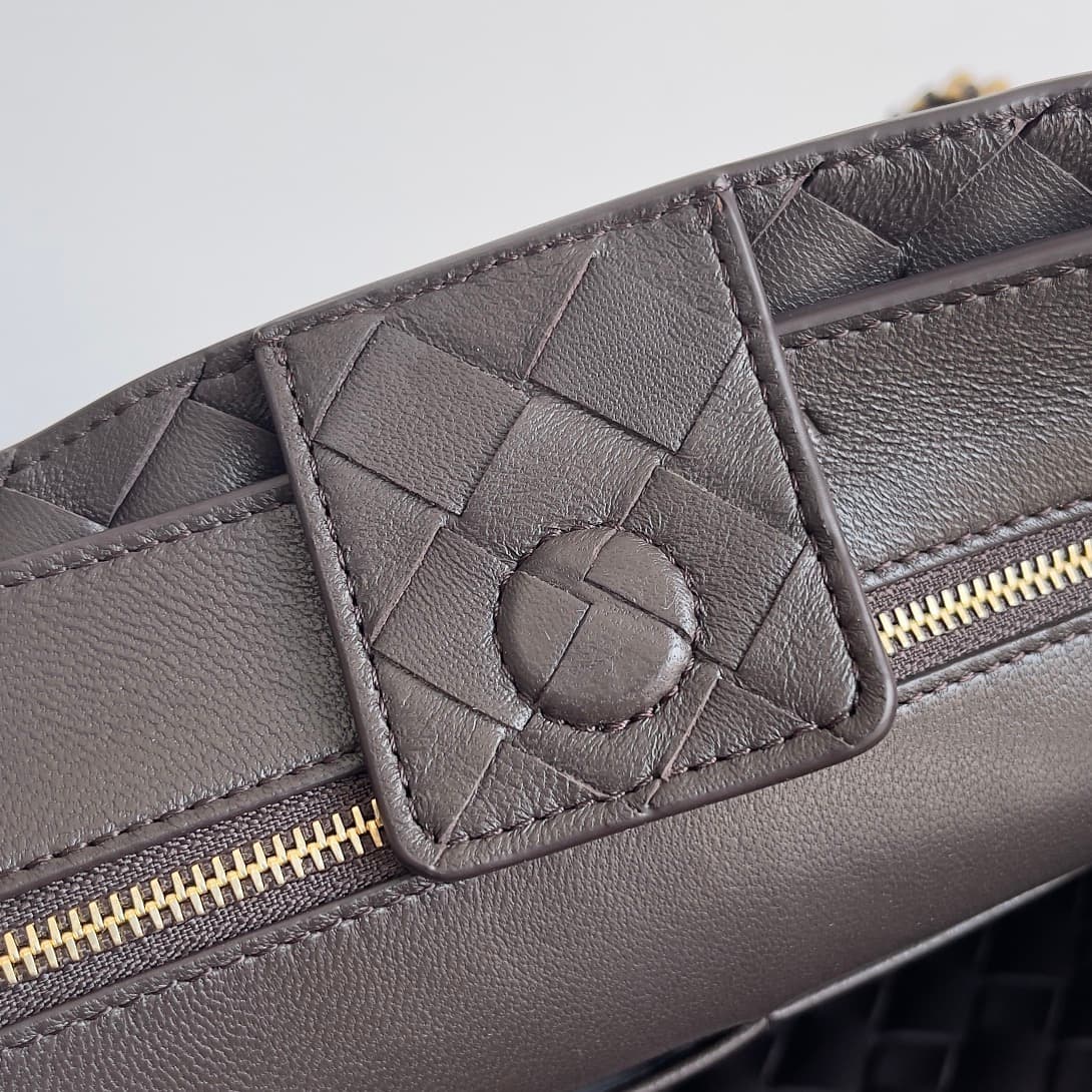 Bottega Veneta Gold Small Bag 786009