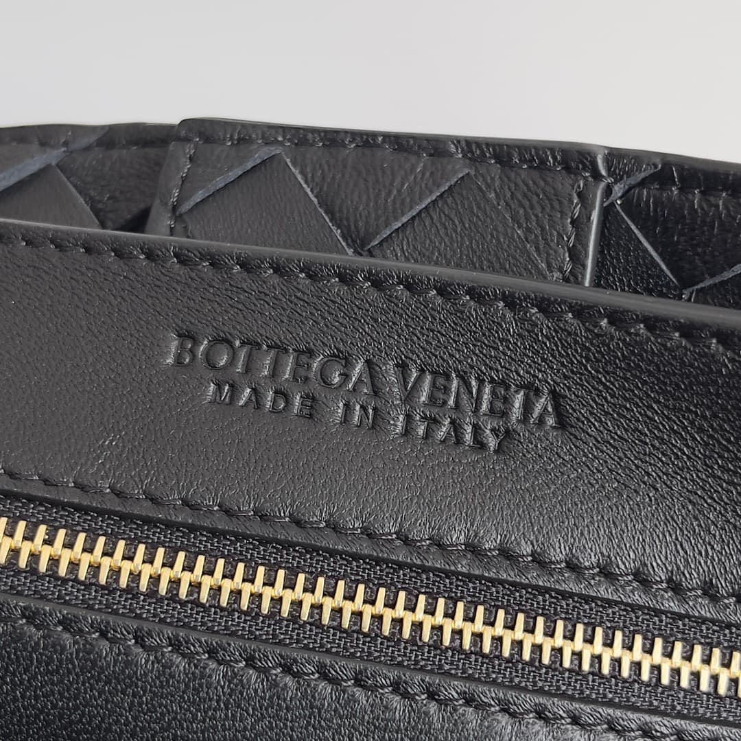 Bottega Veneta Gold Small Bag 786009
