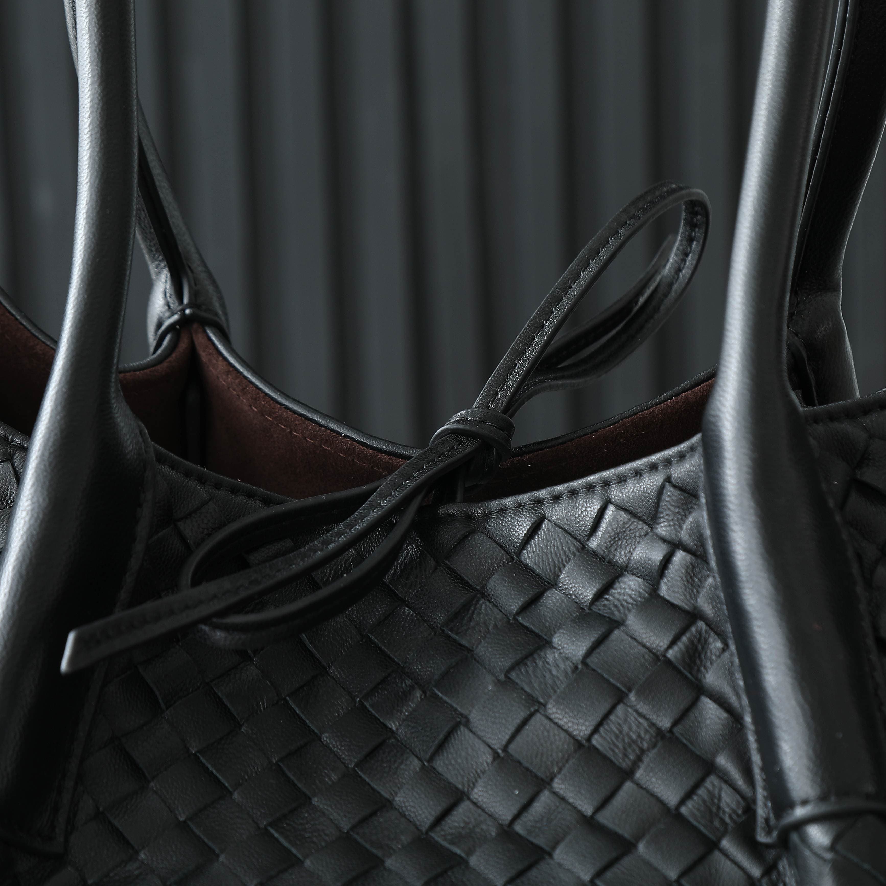 Bottega Veneta Tote Bag 817166
