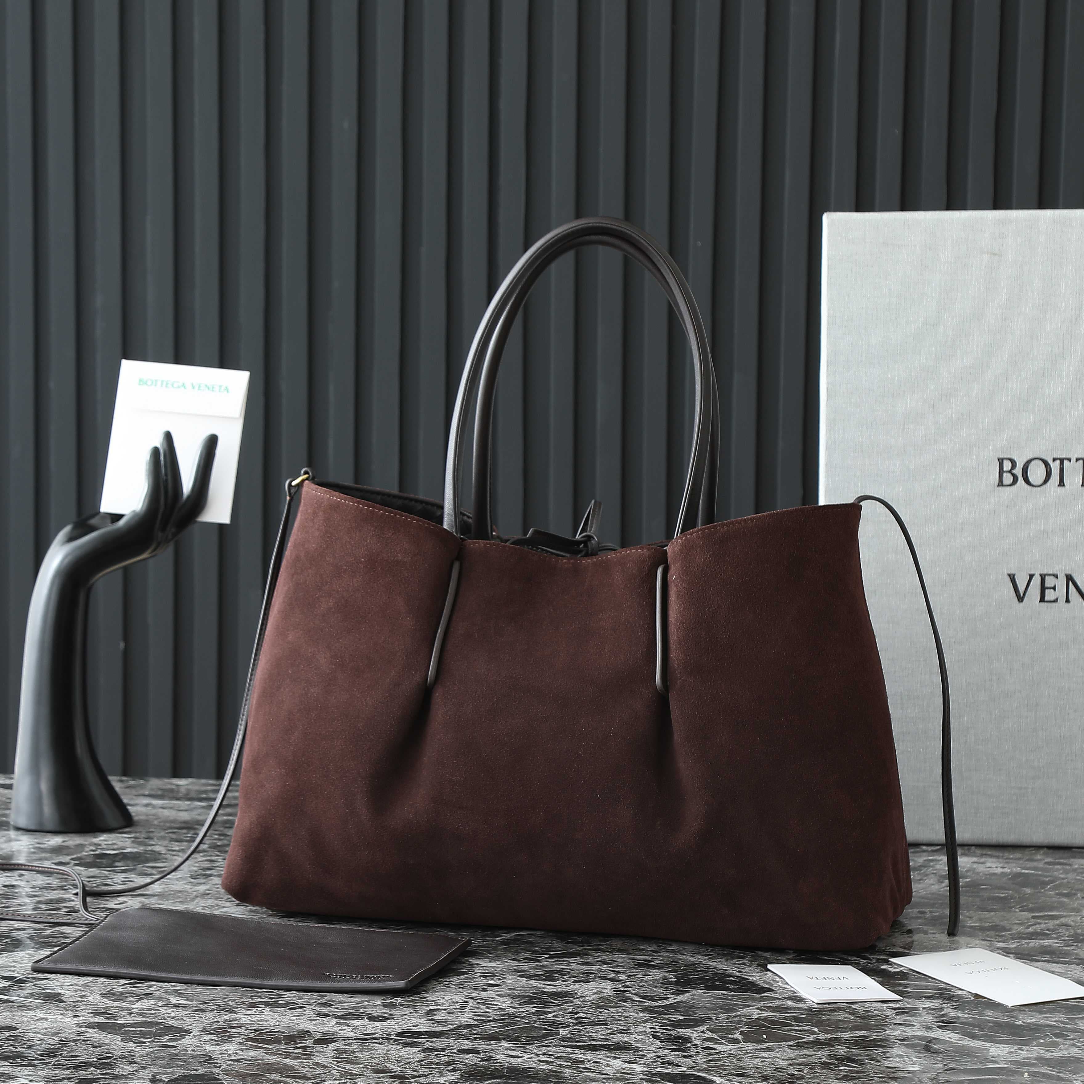 Bottega Veneta Tote Bag 817166