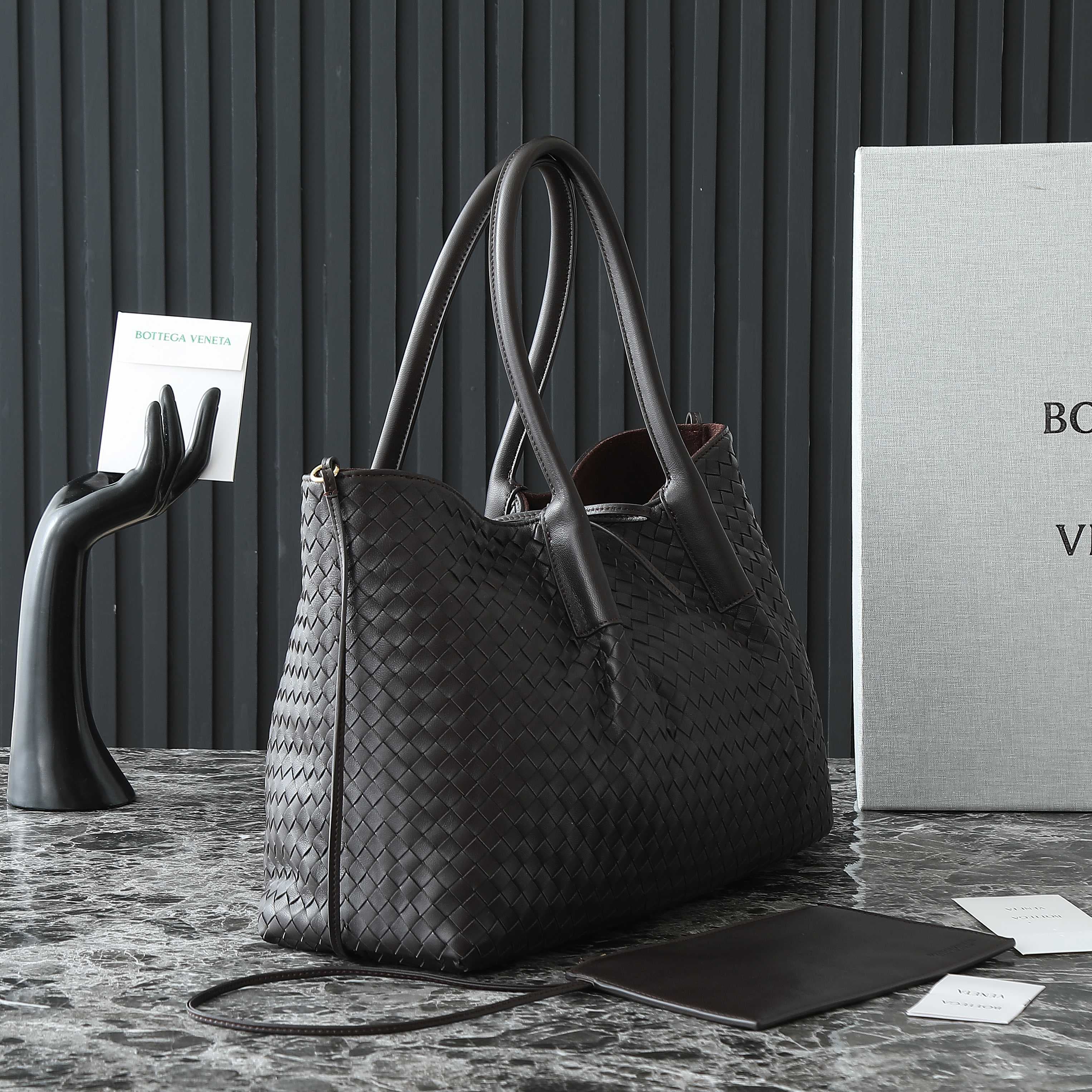 Bottega Veneta Tote Bag 817166