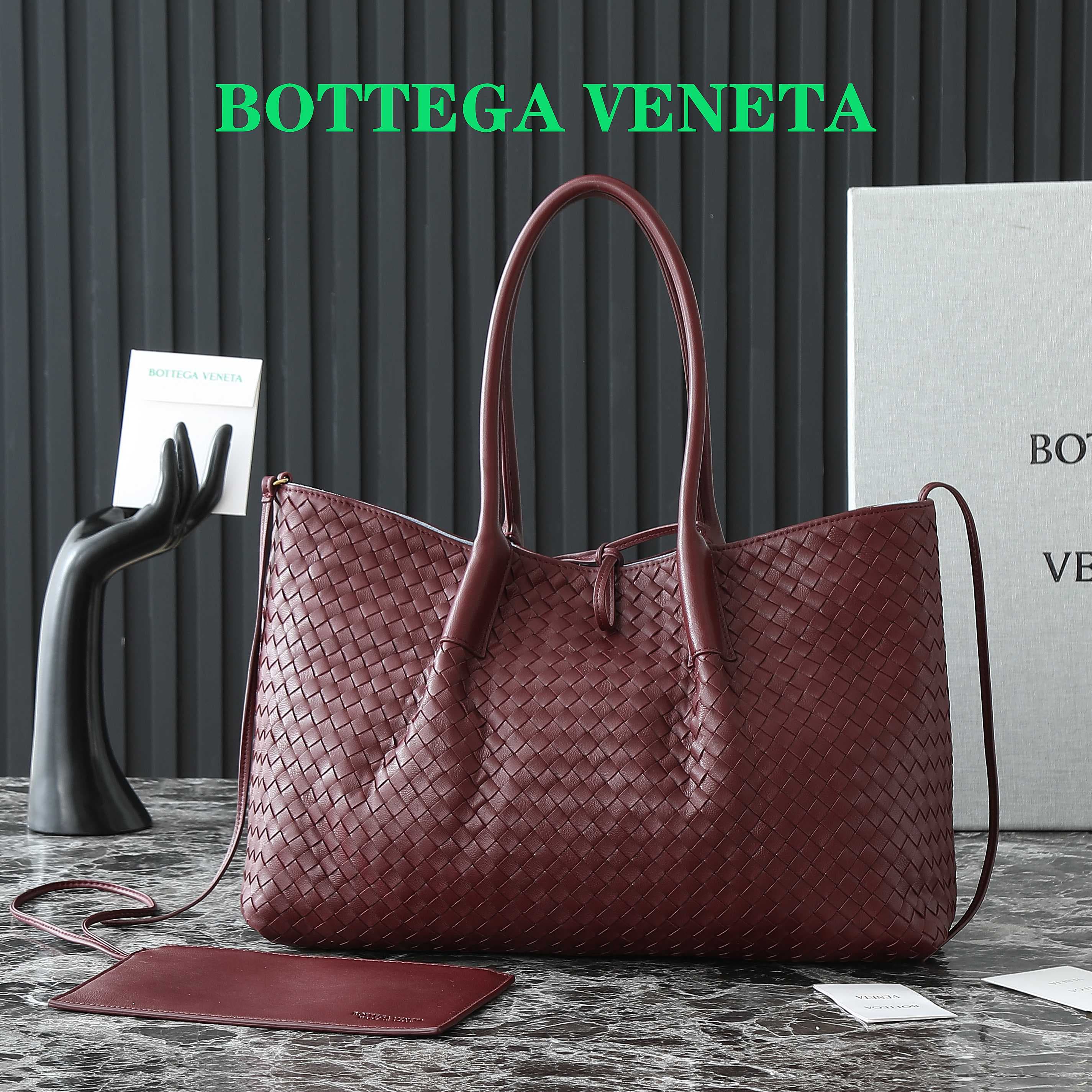 Bottega Veneta Tote Bag 817166