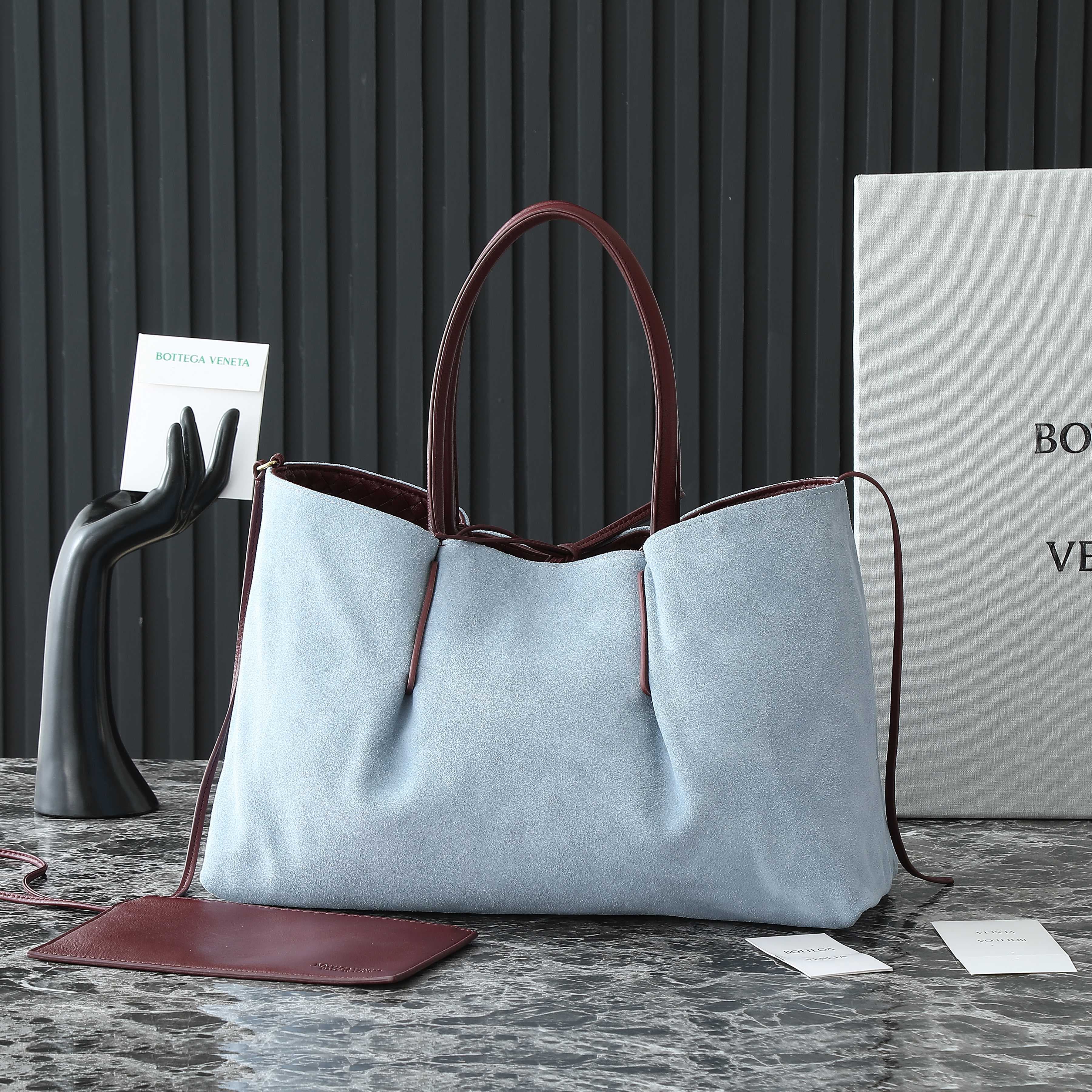 Bottega Veneta Tote Bag 817166