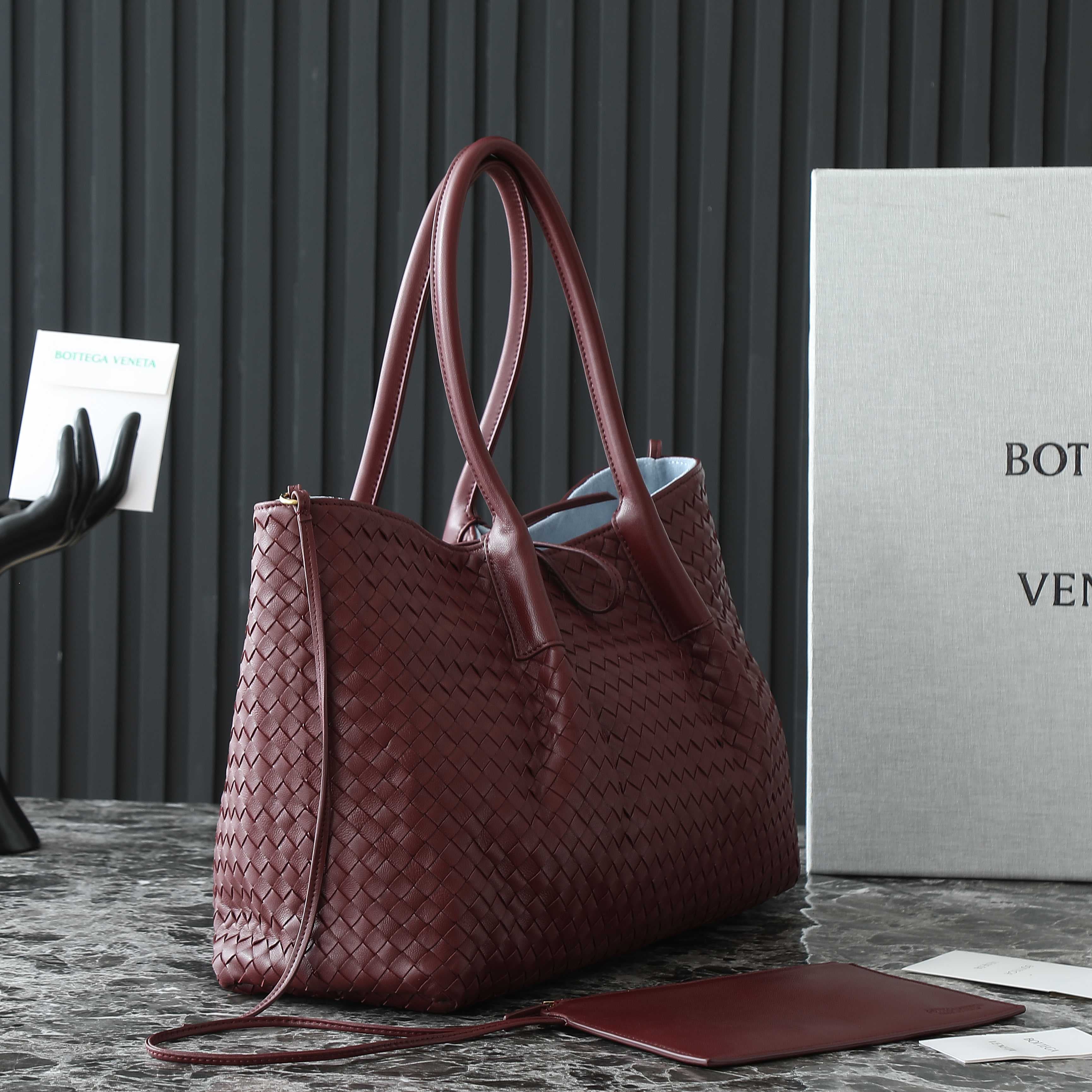 Bottega Veneta Tote Bag 817166