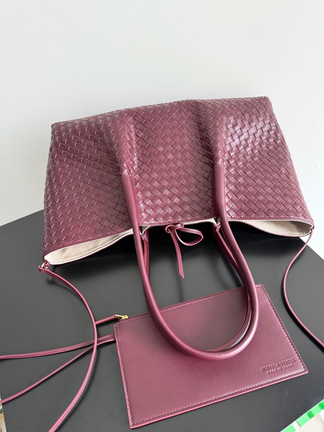 Bottega Veneta Shoulder Bag 817166