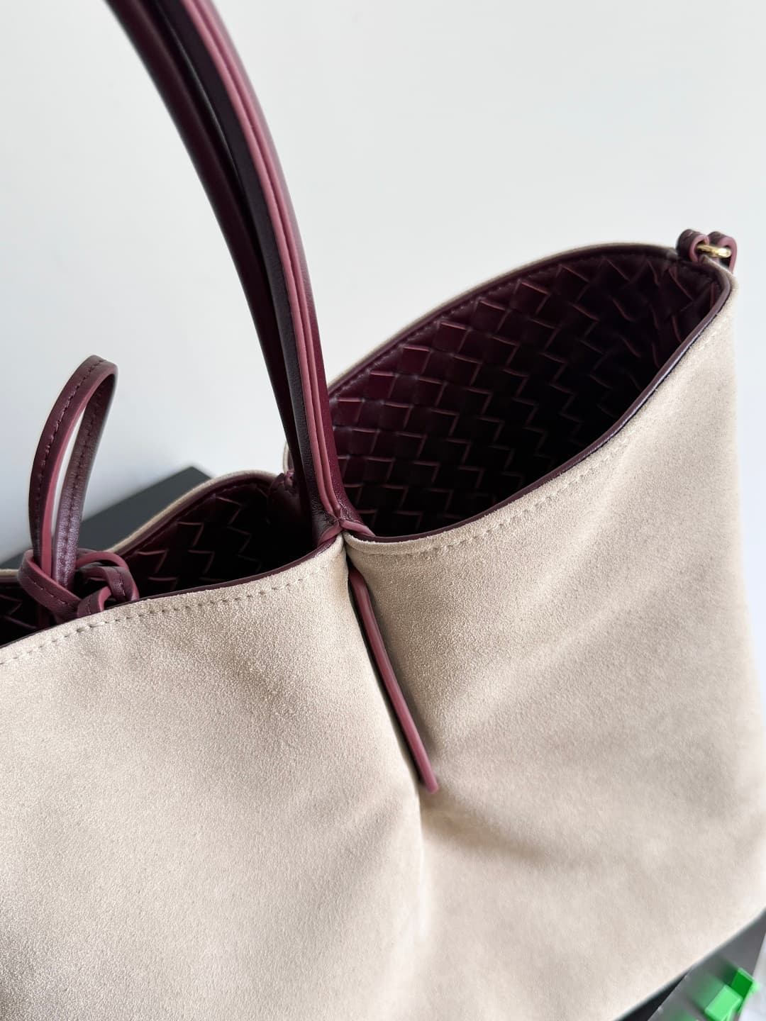 Bottega Veneta Shoulder Bag 817166