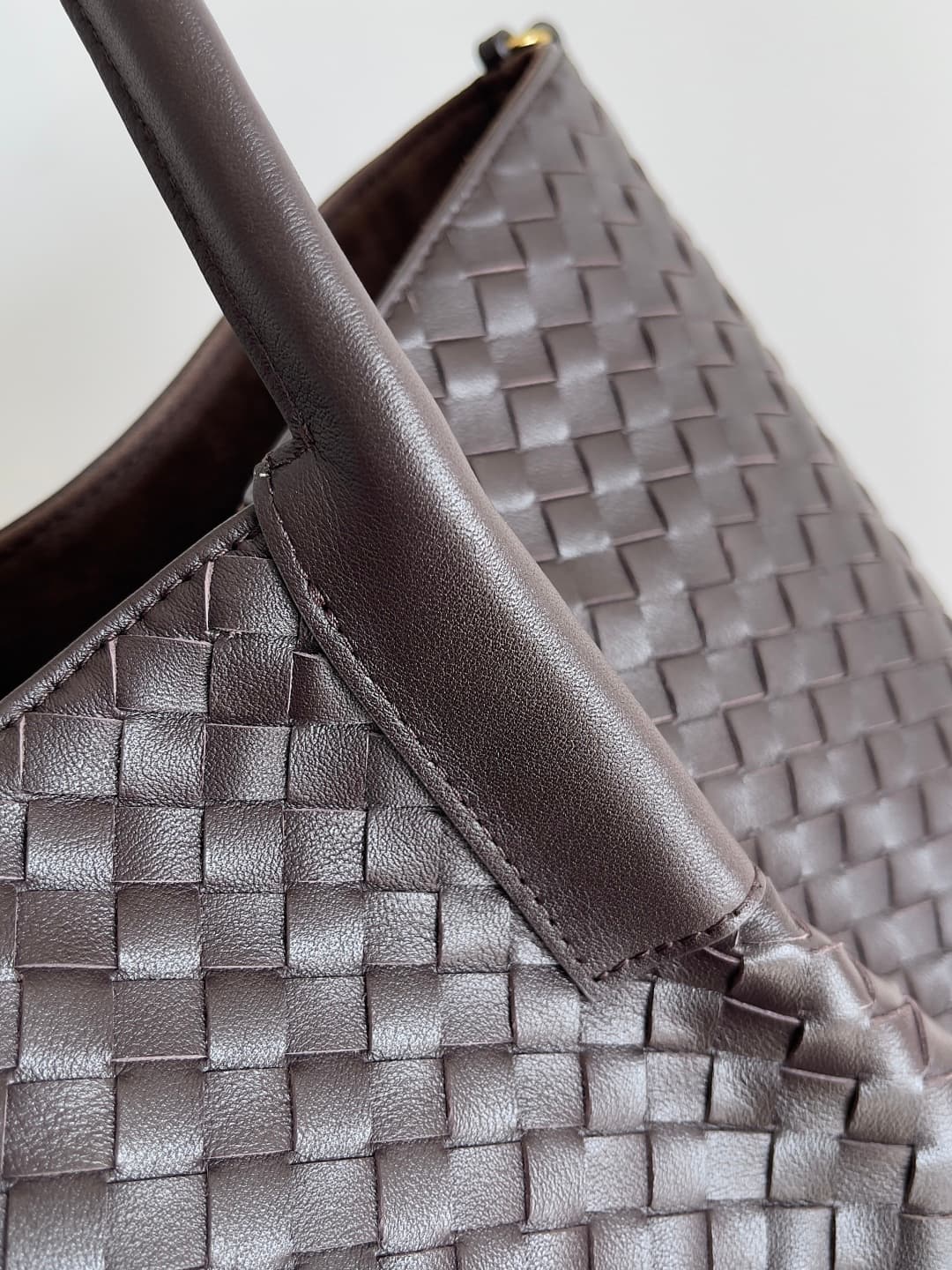 Bottega Veneta Shoulder Bag 817166