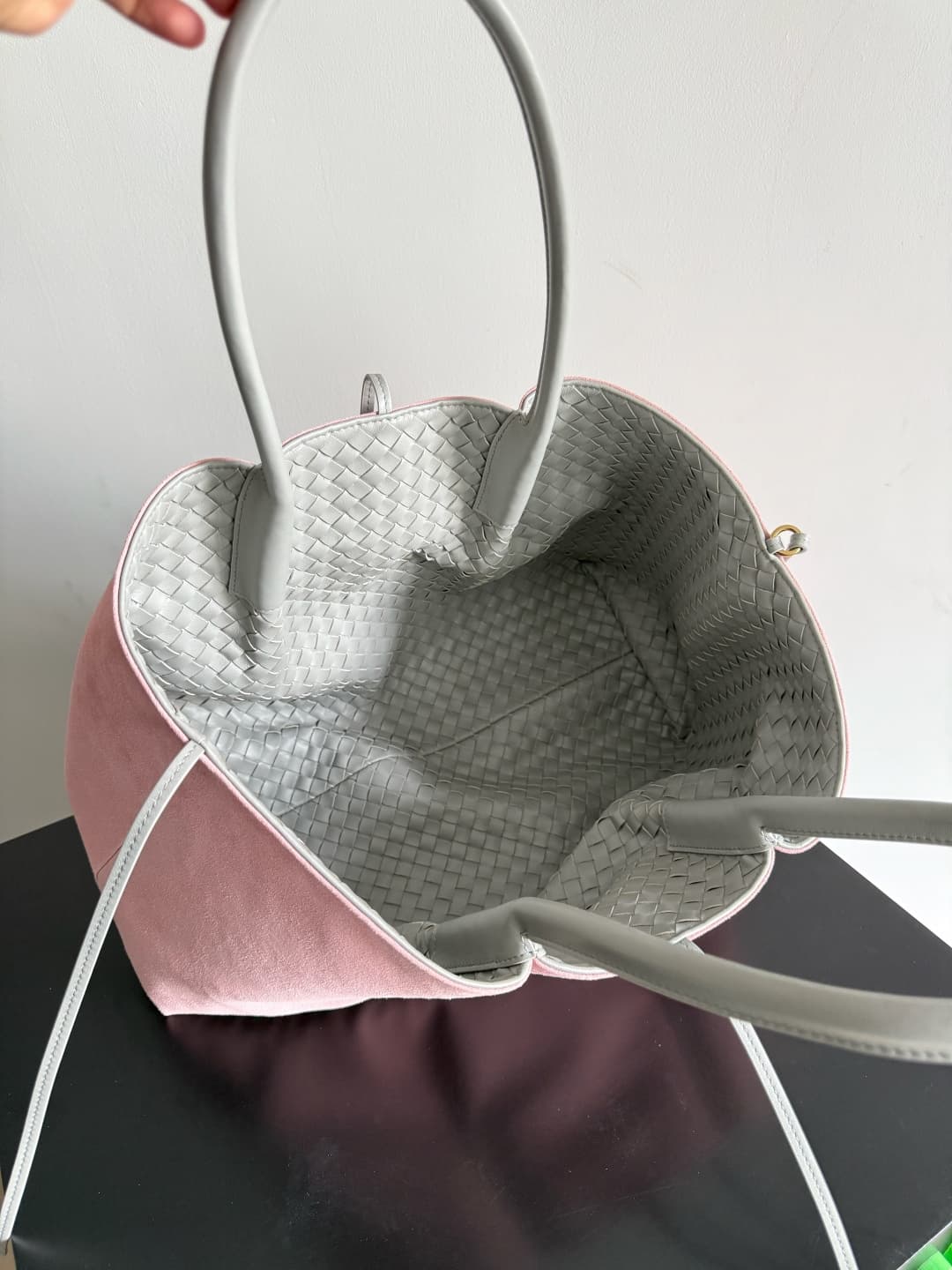 Bottega Veneta Shoulder Bag 817166