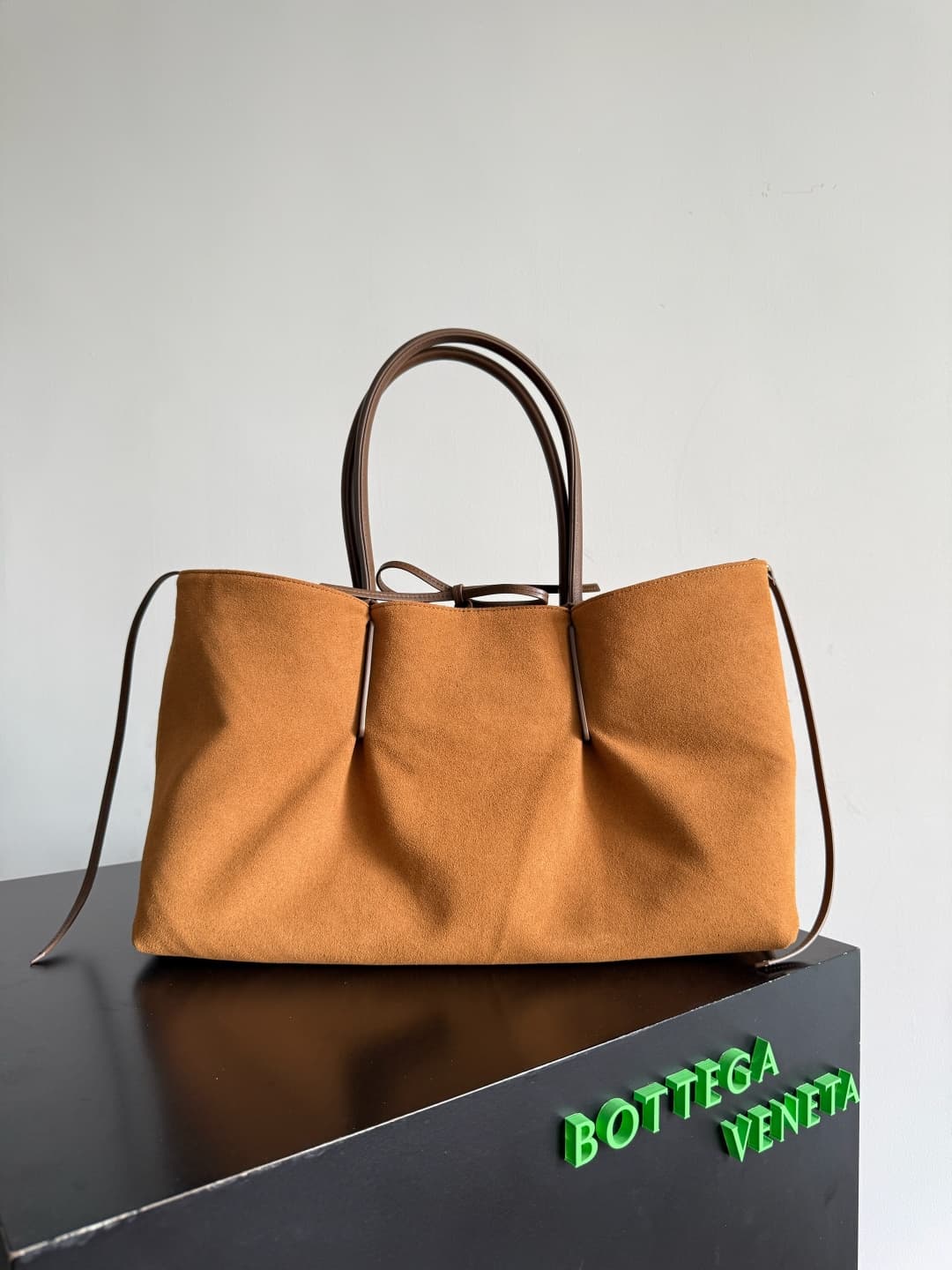 Bottega Veneta Shoulder Bag 817166