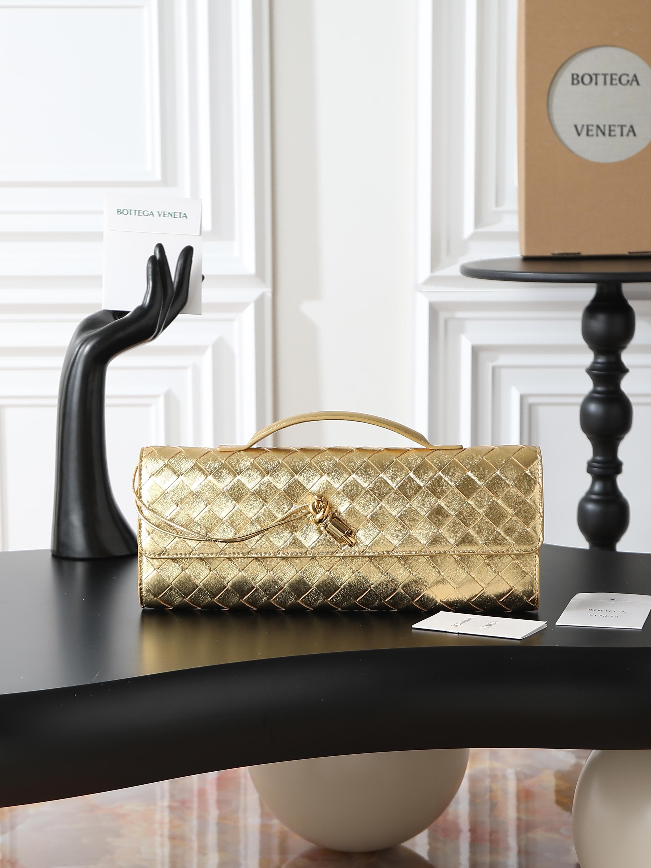 Bottega Veneta Yellow Bag 741511