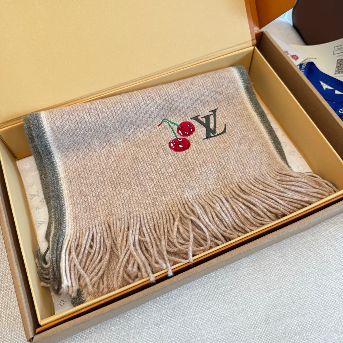 Louis Vuitton Product