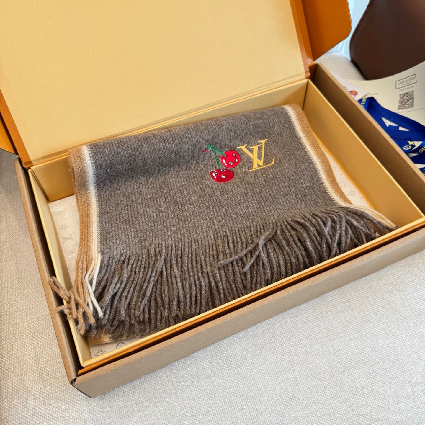 Louis Vuitton Product
