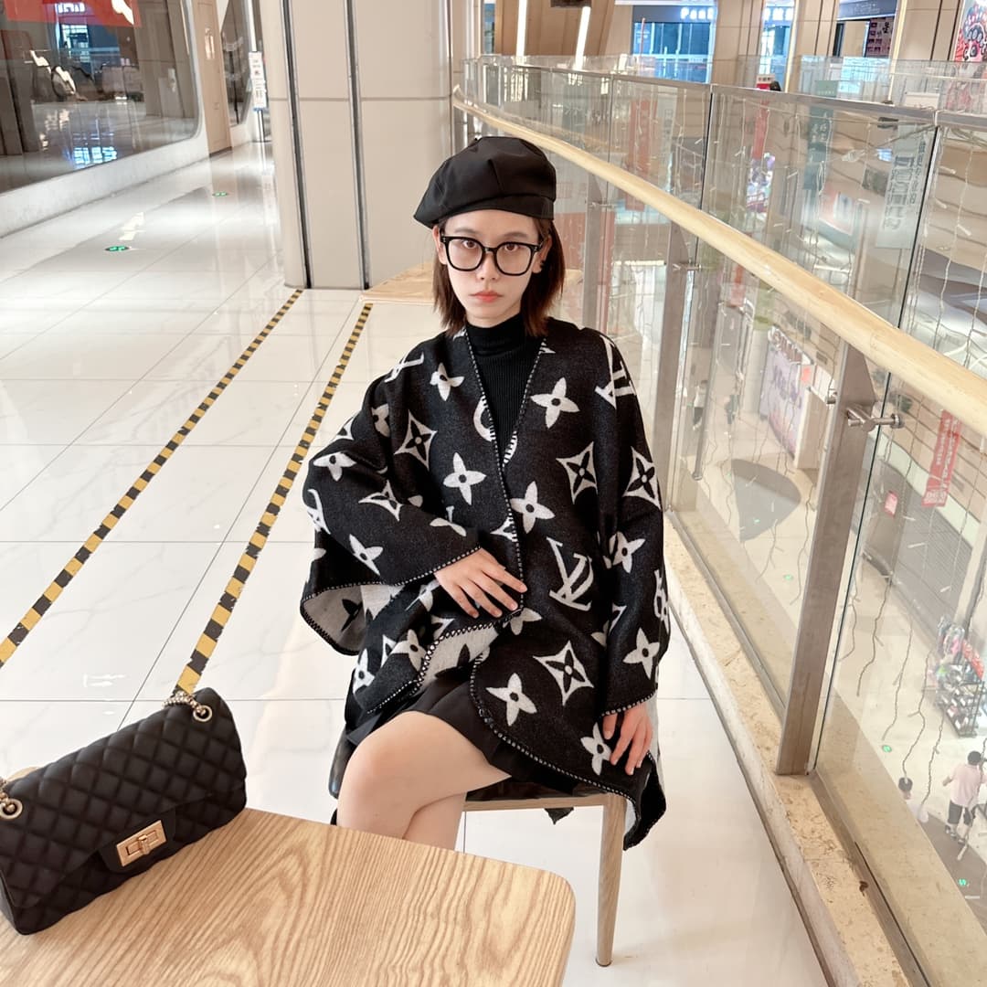 Louis Vuitton Silver Product