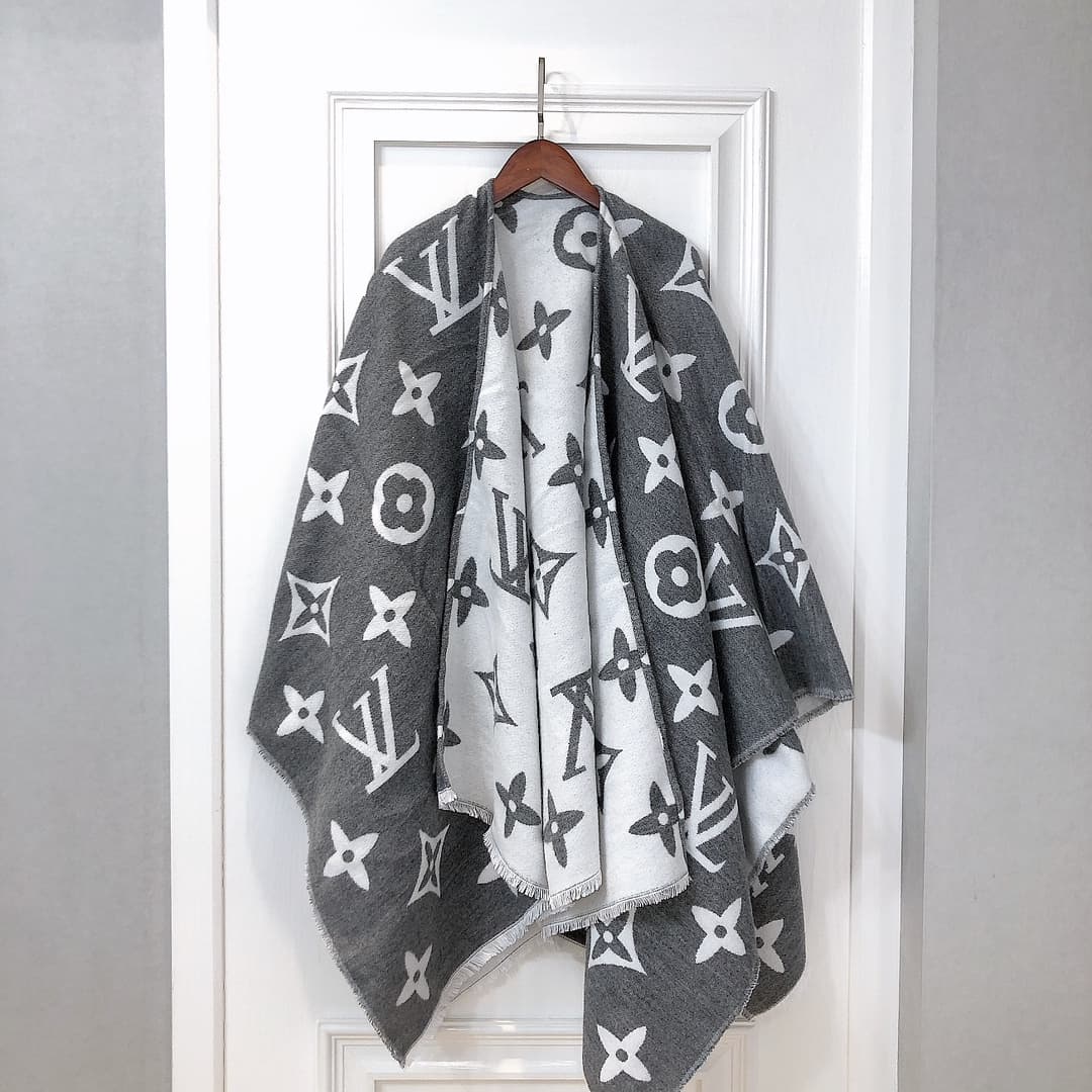 Louis Vuitton White Accessory