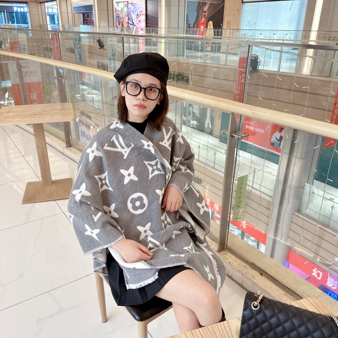 Louis Vuitton Silver Product