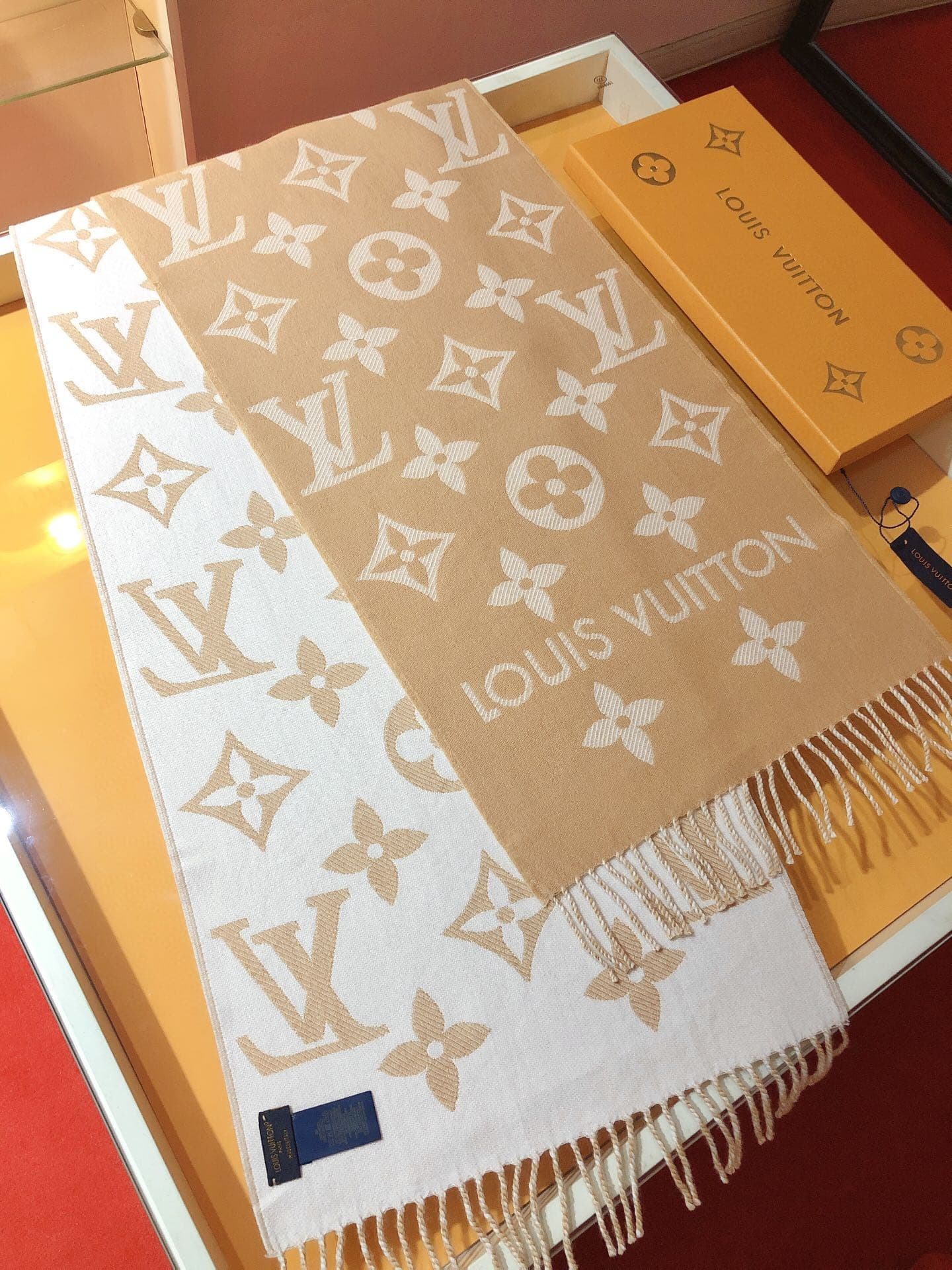 Louis Vuitton Product