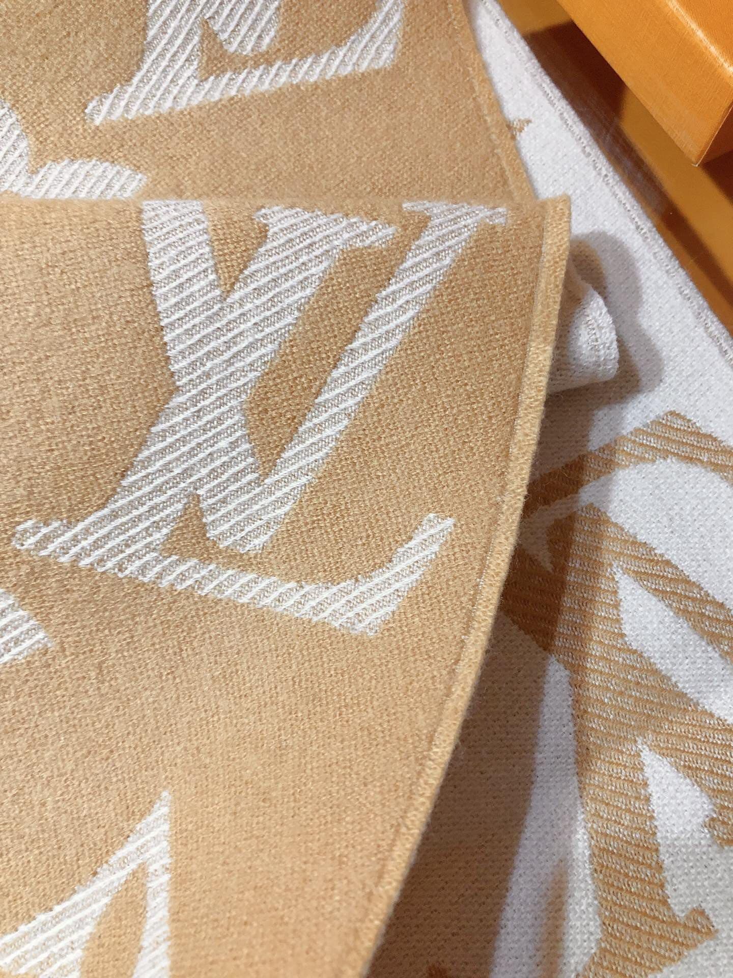 Louis Vuitton Product