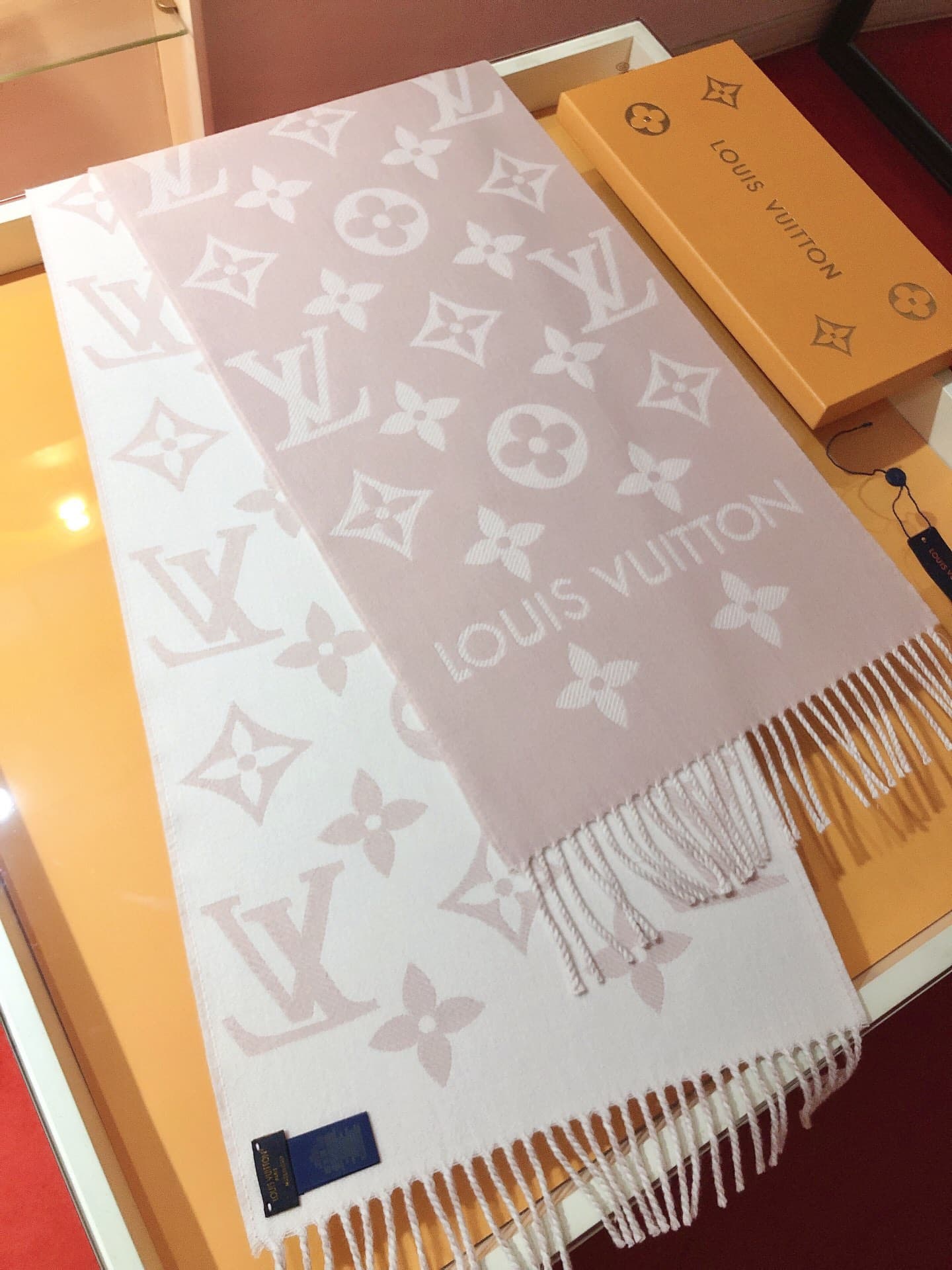Louis Vuitton Product