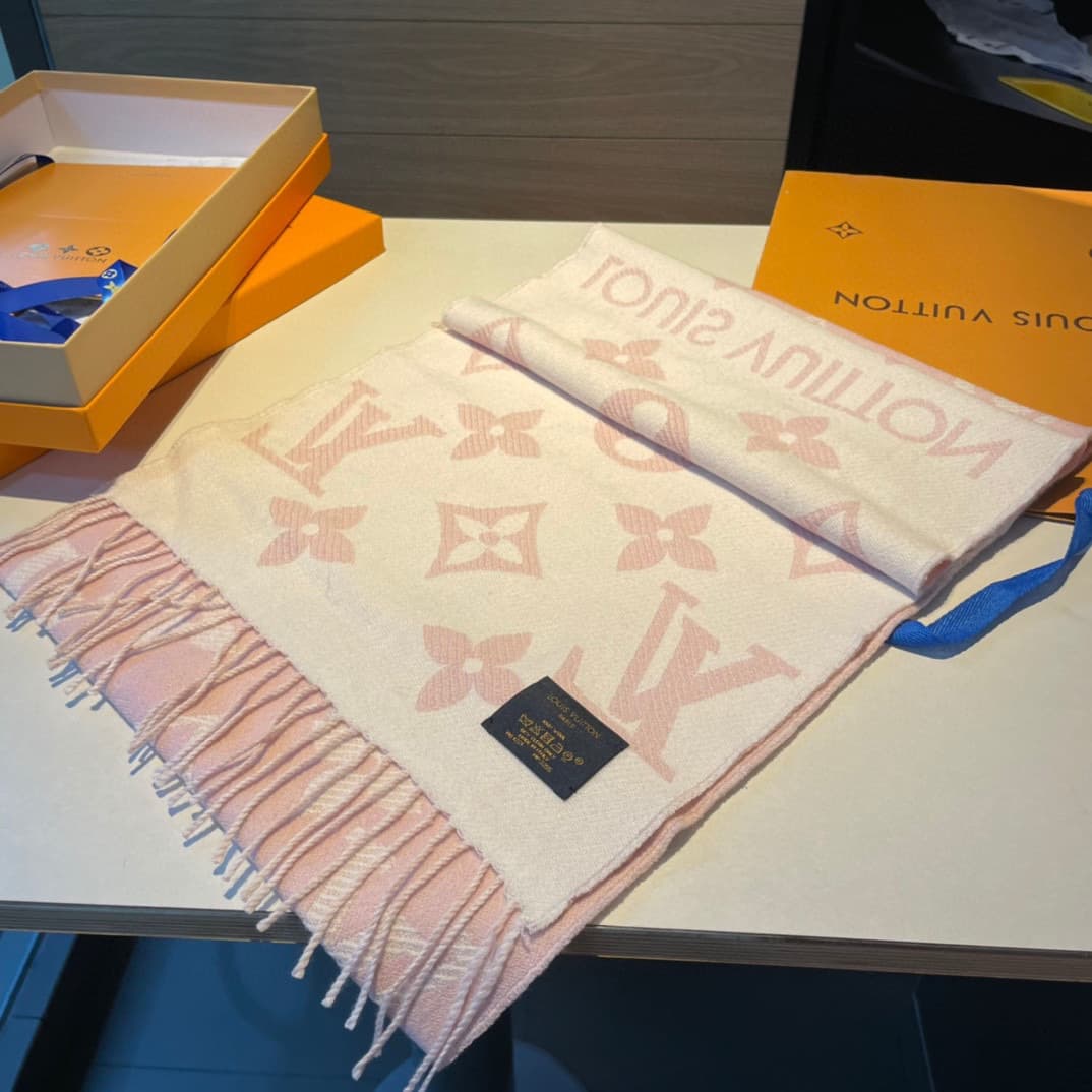Louis Vuitton White Product