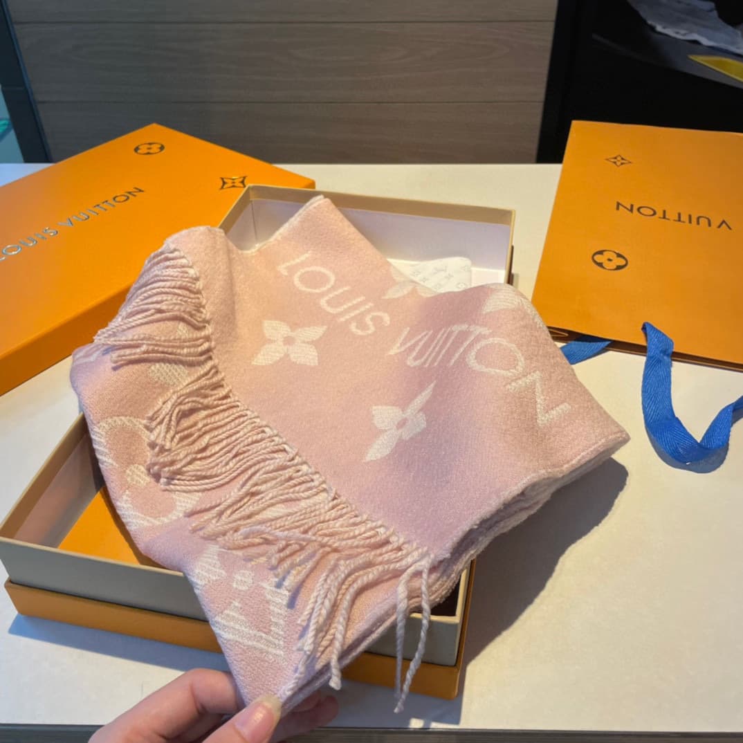 Louis Vuitton White Product