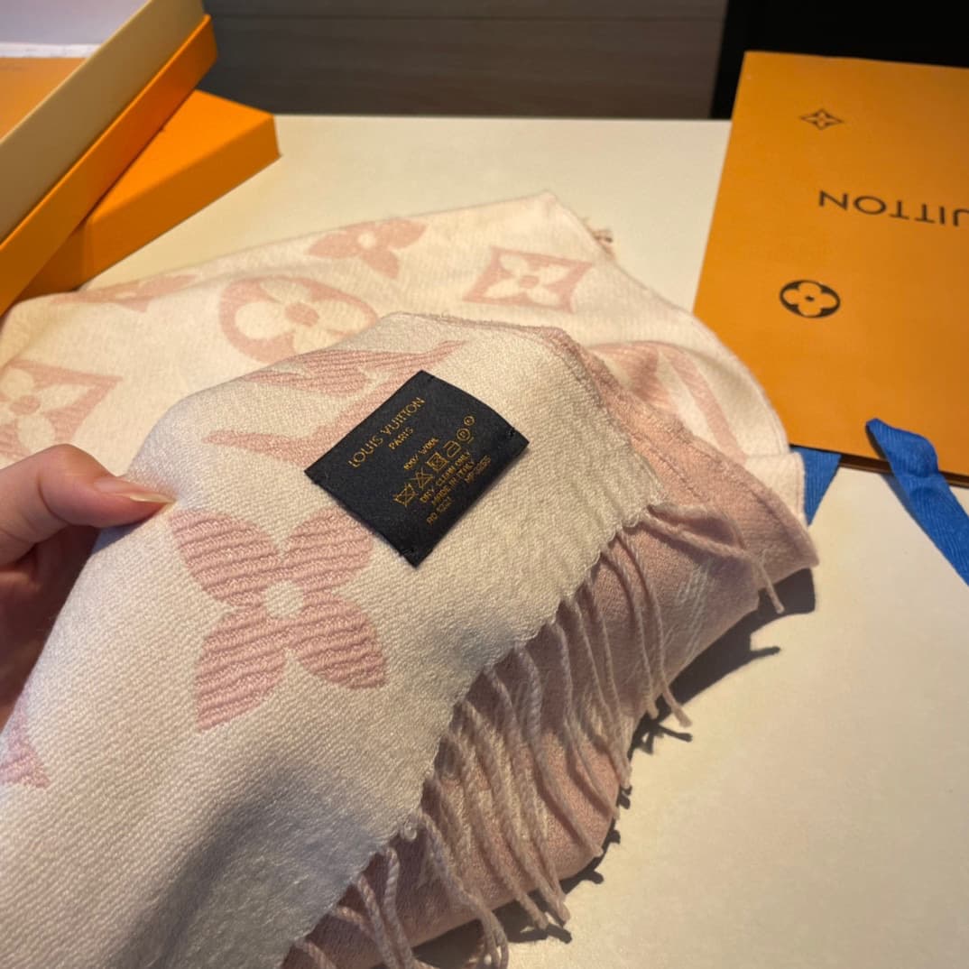 Louis Vuitton White Product