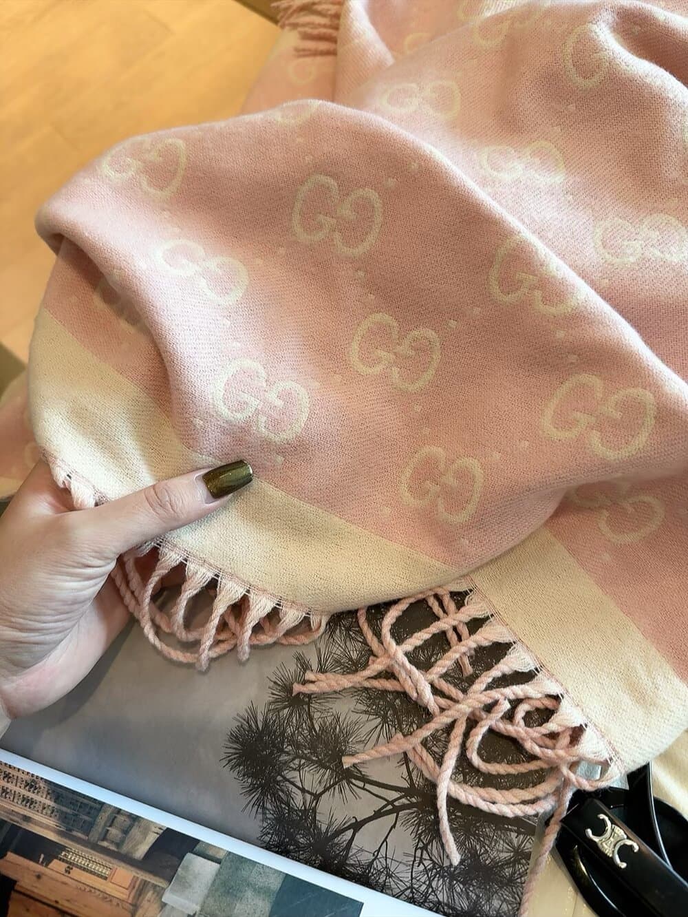 Gucci Cream Product