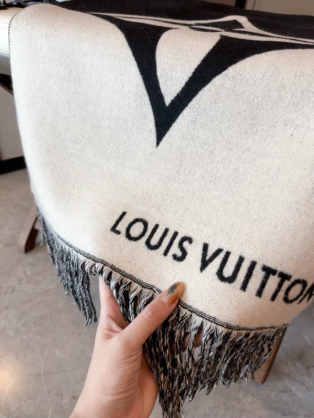 Louis Vuitton Cream Product