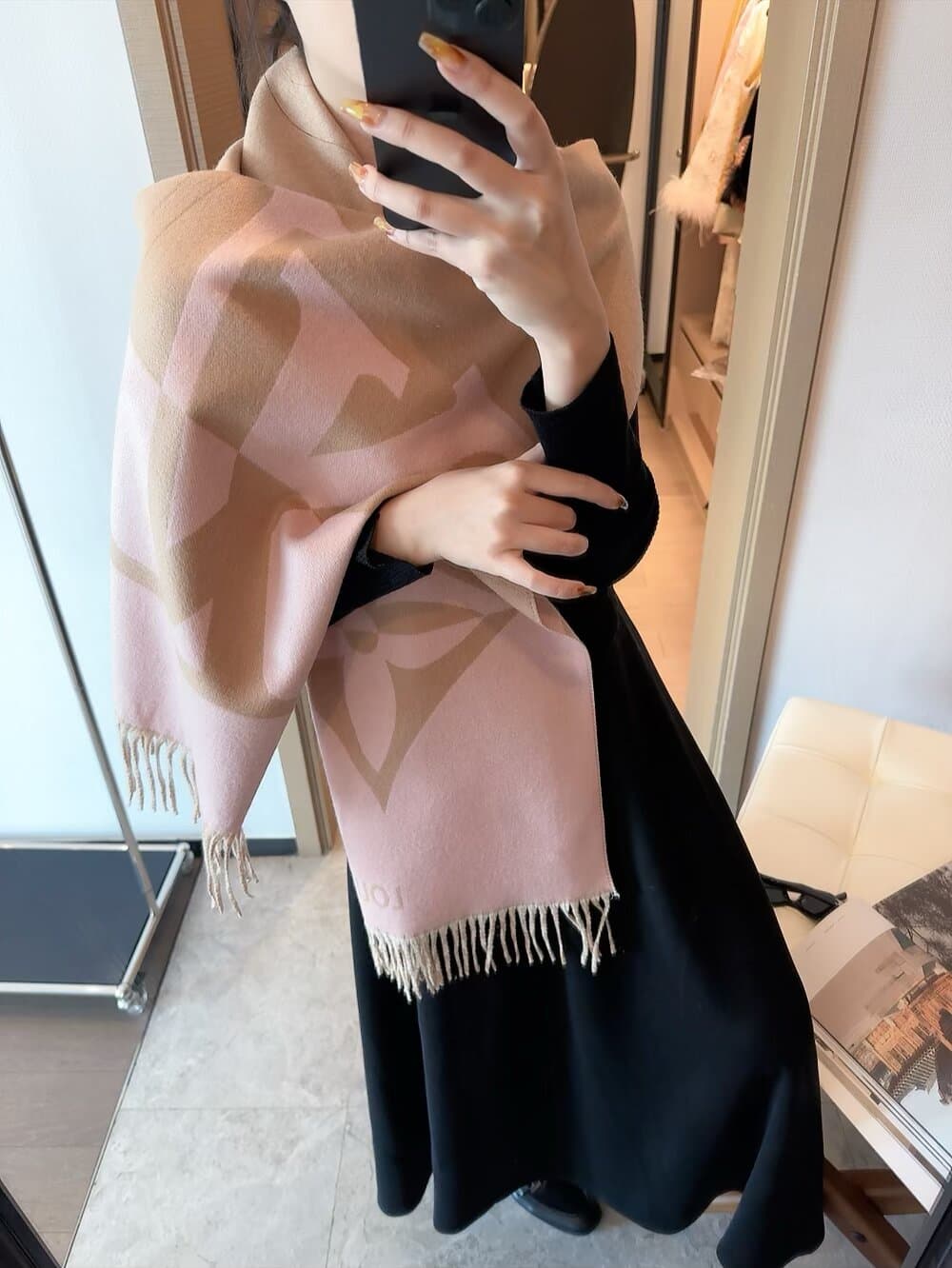 Louis Vuitton Cream Product