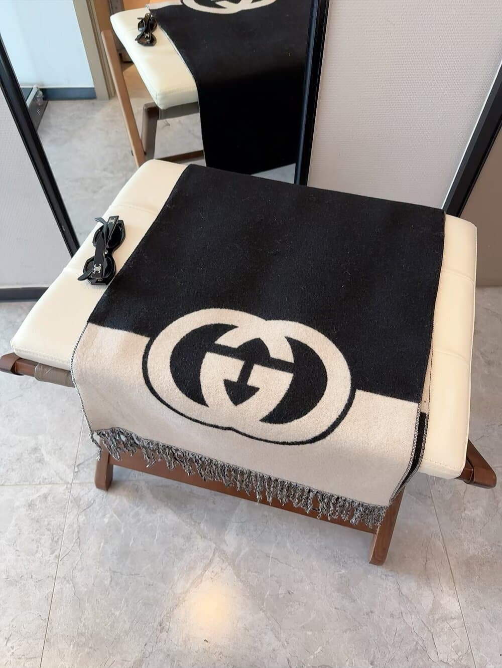 Gucci Black Product