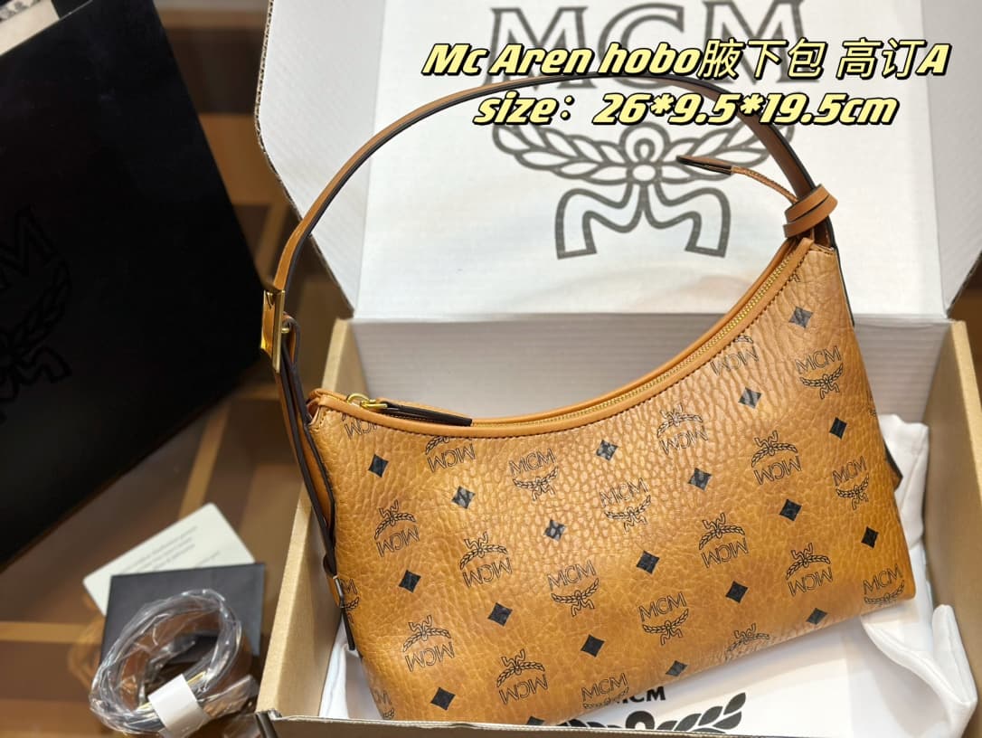 MCM原版 Crossbody Bag