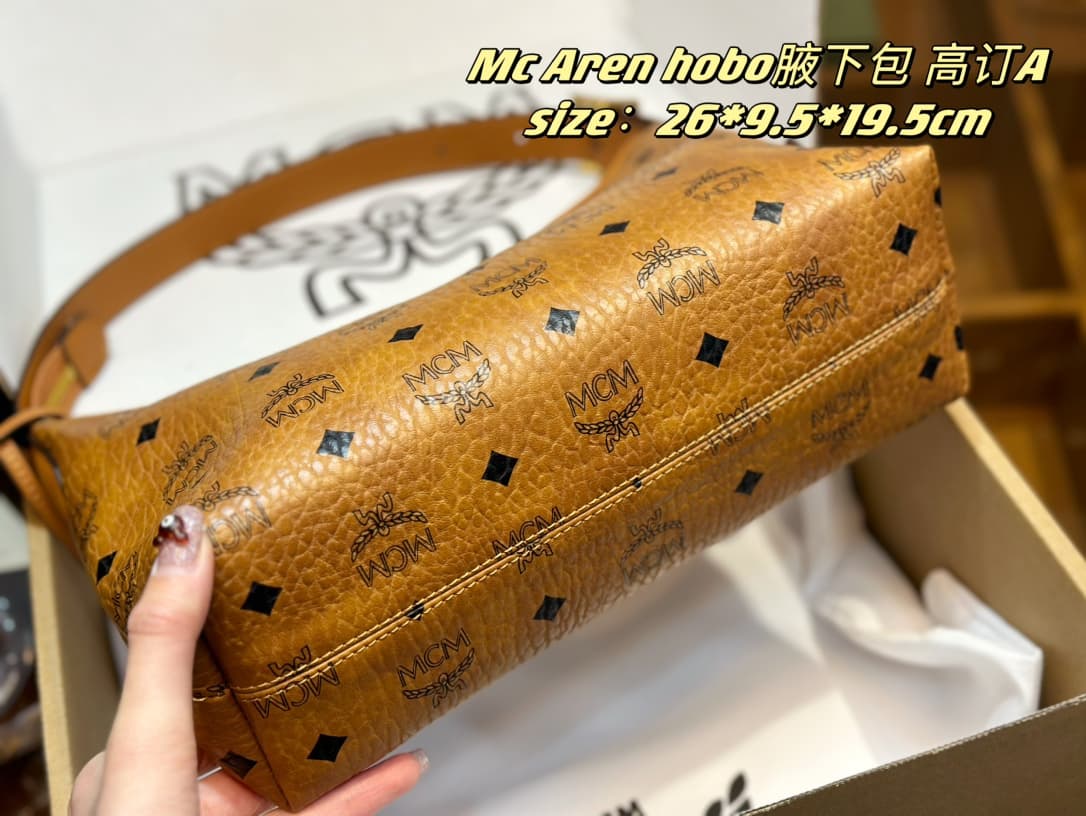 MCM原版 Crossbody Bag