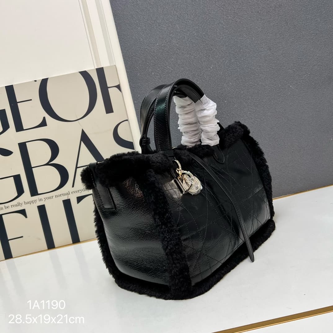 Dior Gold Bag 1A1190