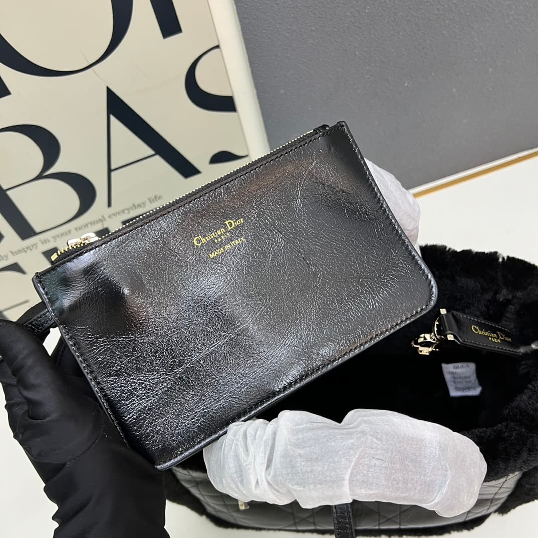 Dior Gold Bag 1A1190