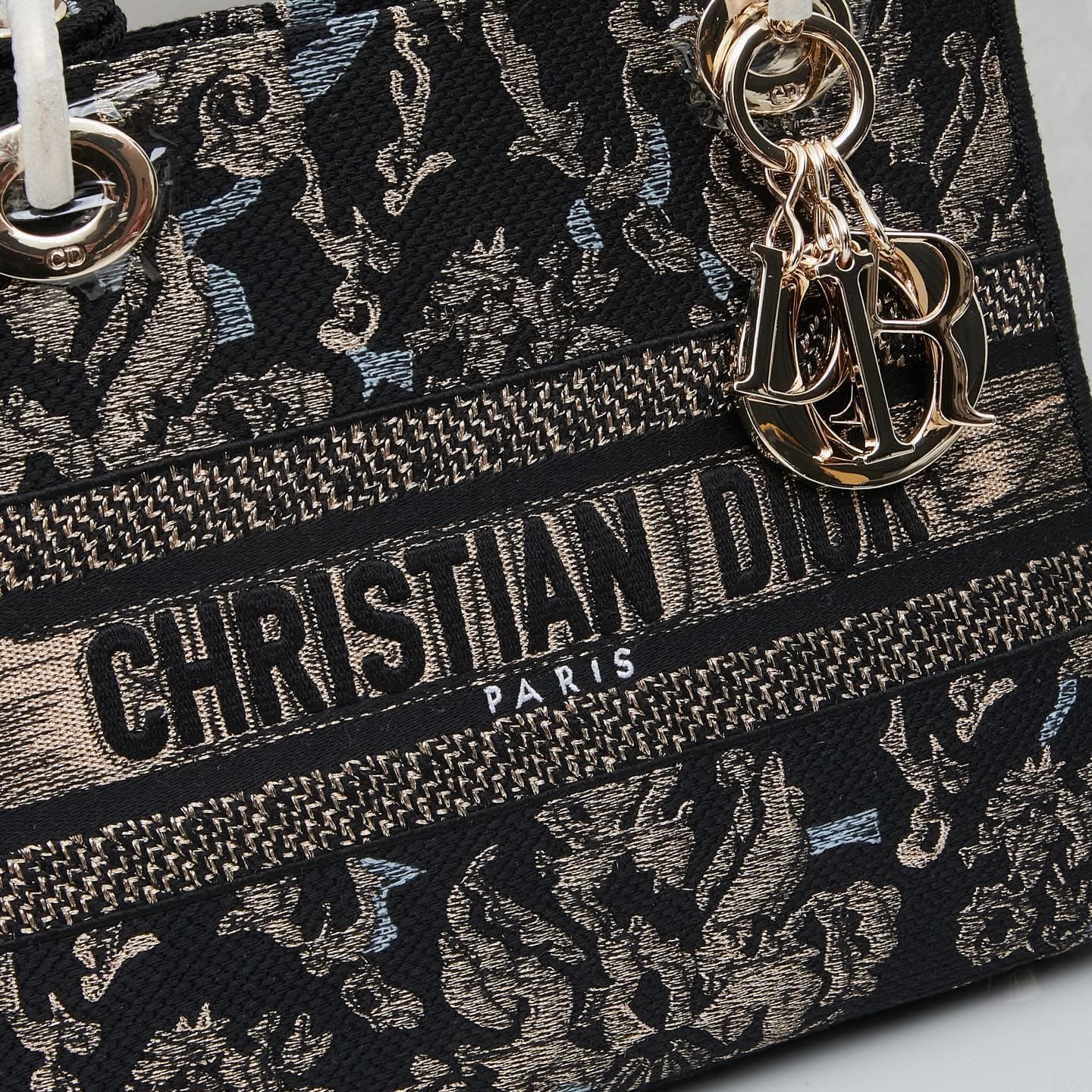 Dior Bag M8002