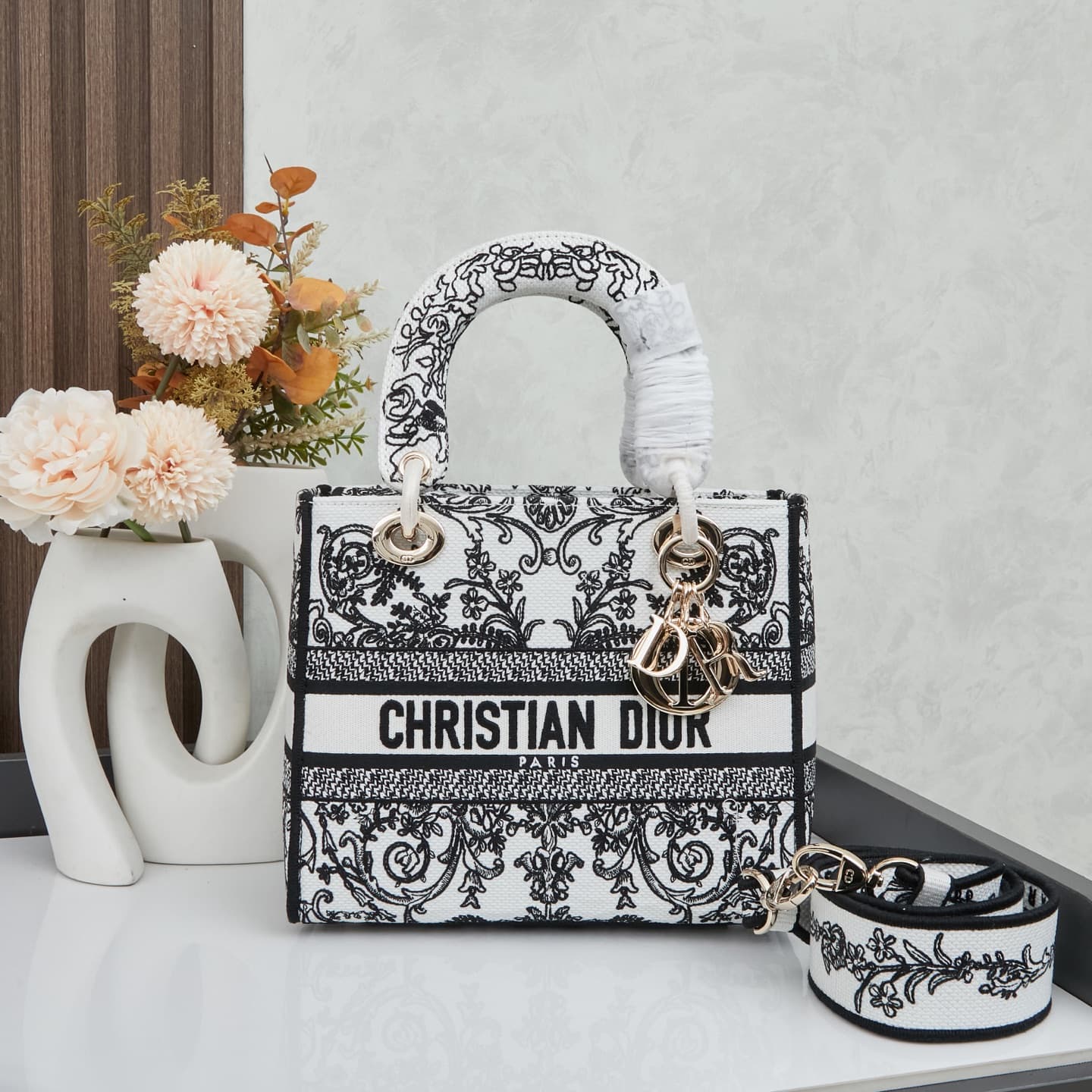 Dior Bag M8002